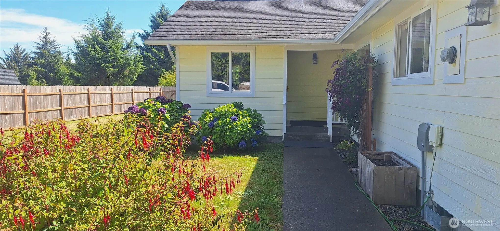 Property photo for 10 Spruce Lane, South Bend