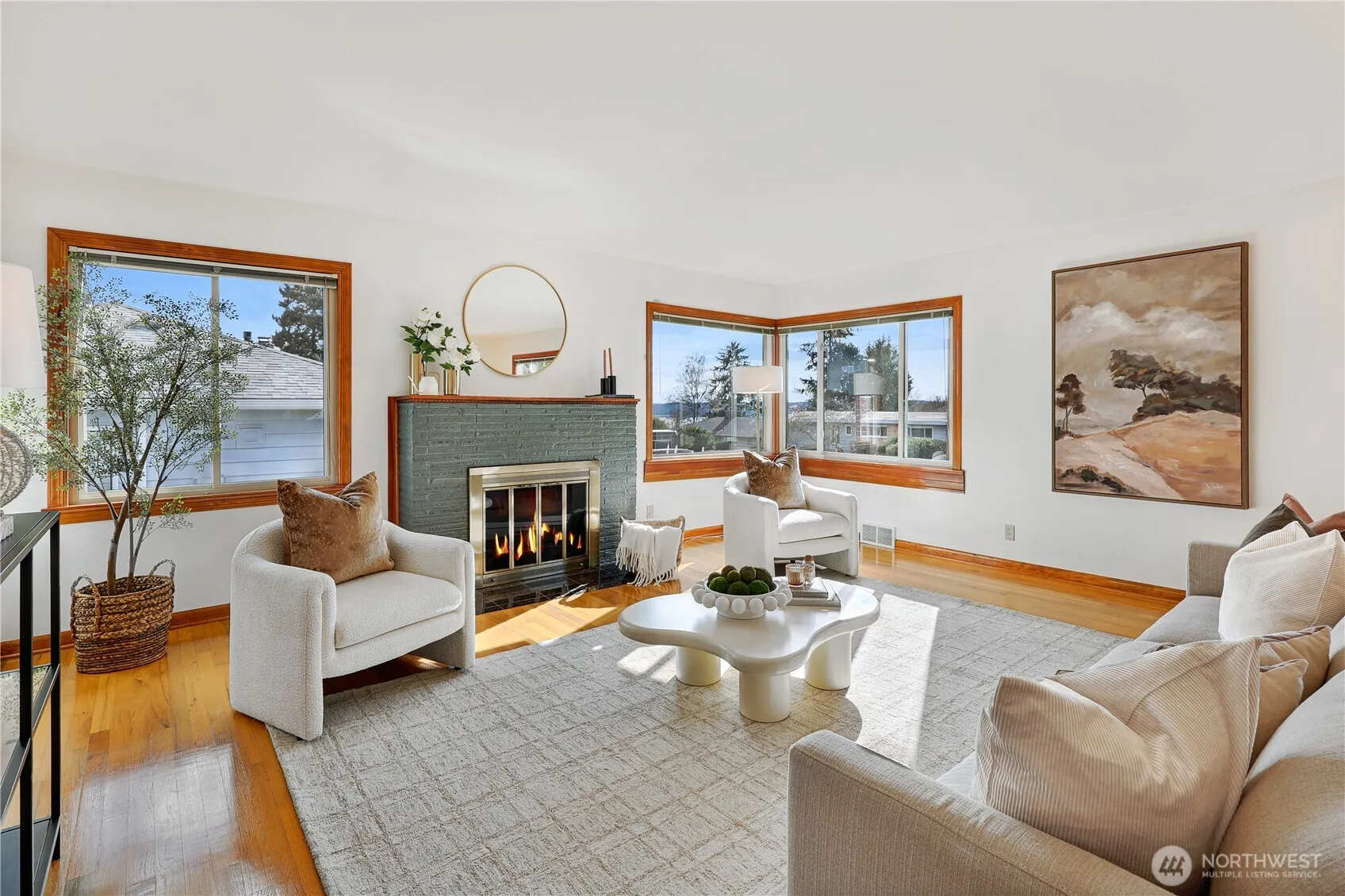 Property photo for 10850 Marine View Drive Sw, Seattle photo 4