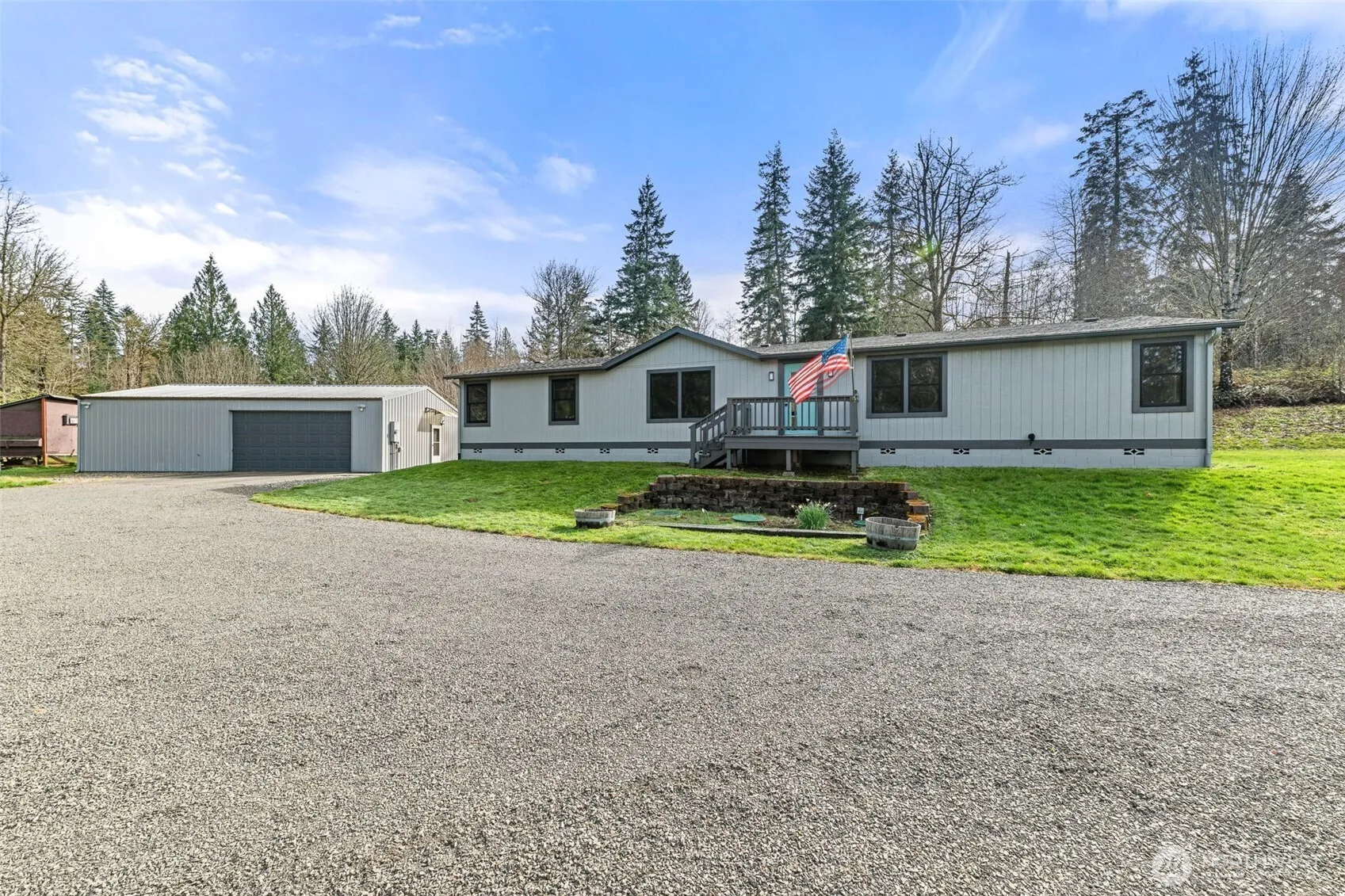 Property photo for 19536 Abbey Lane Se, Bucoda