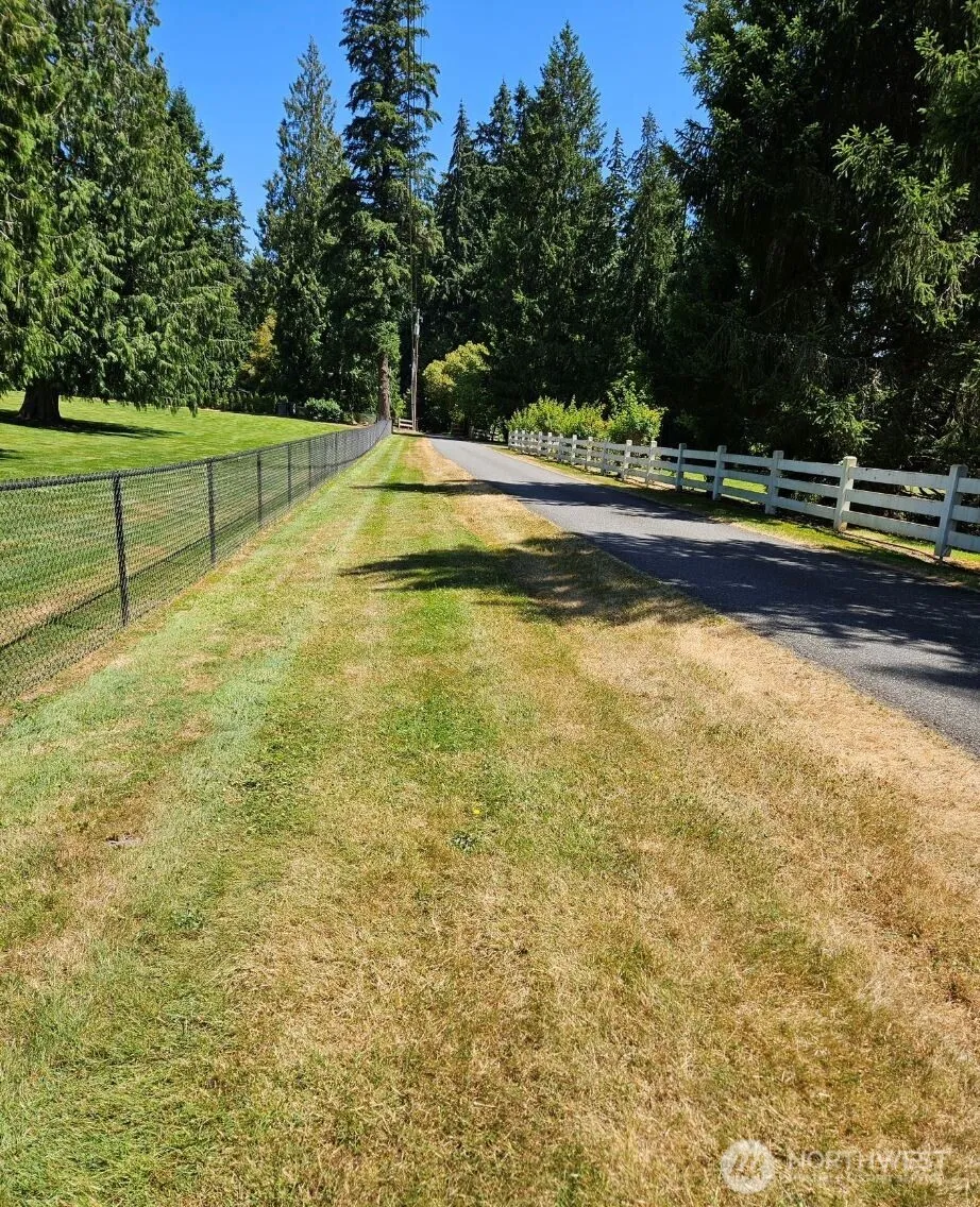 Property photo for 14310 168th Avenue Ne, Woodinville photo 4