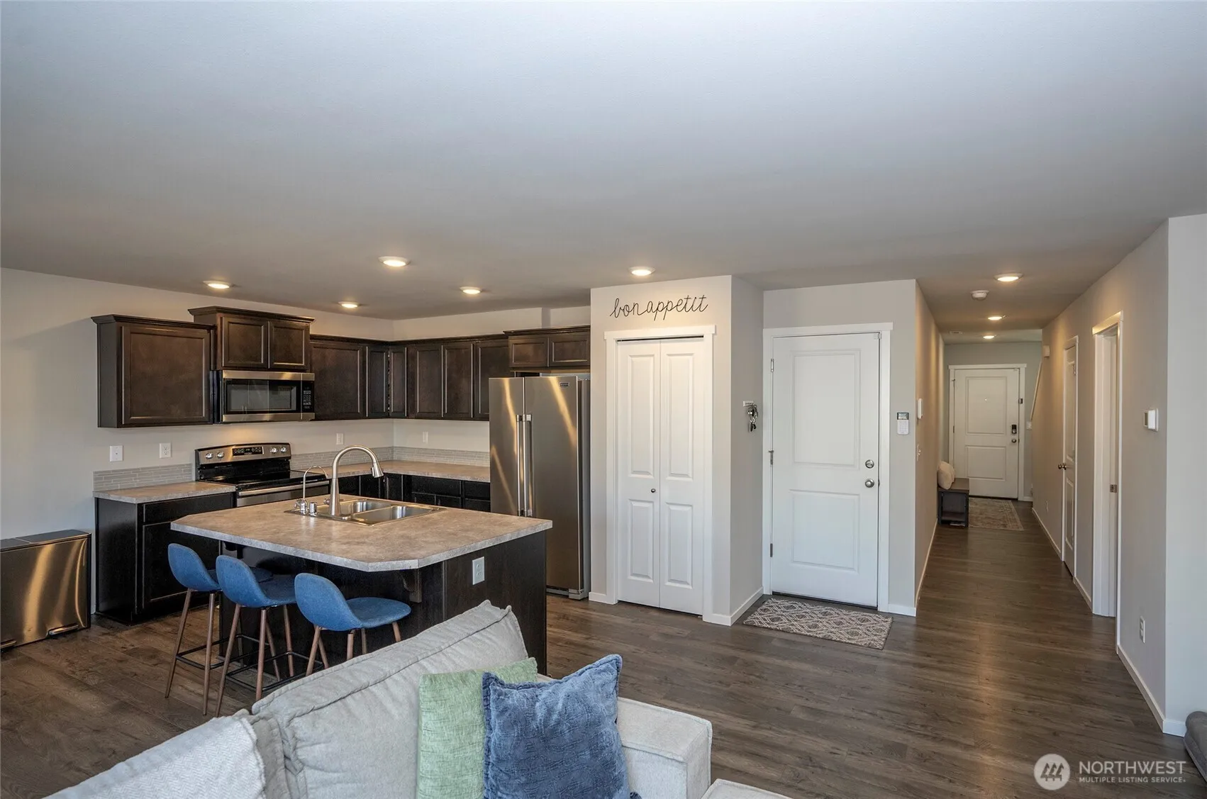 Property photo for 18703 108th Avenue E, Puyallup photo 4
