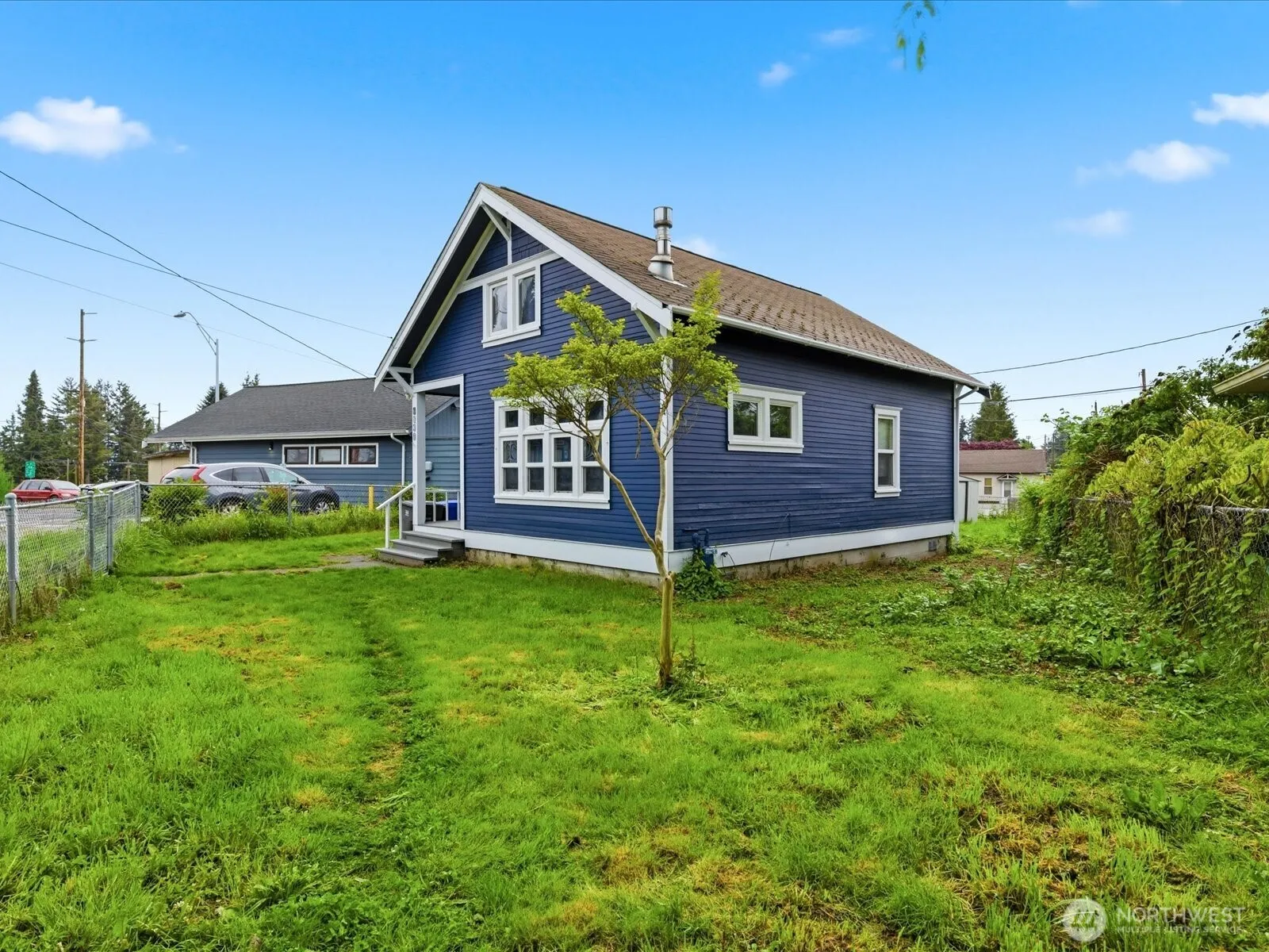 Property photo for 6807 Commercial Avenue, Everett photo 5