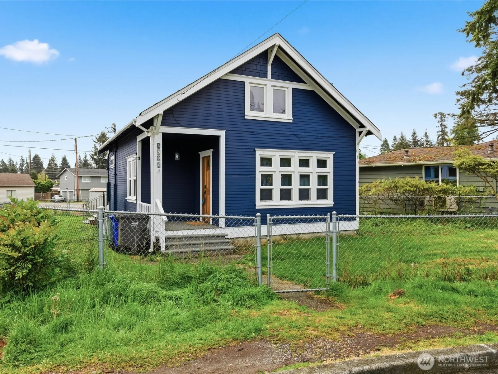 Property photo for 6807 Commercial Avenue, Everett photo 4