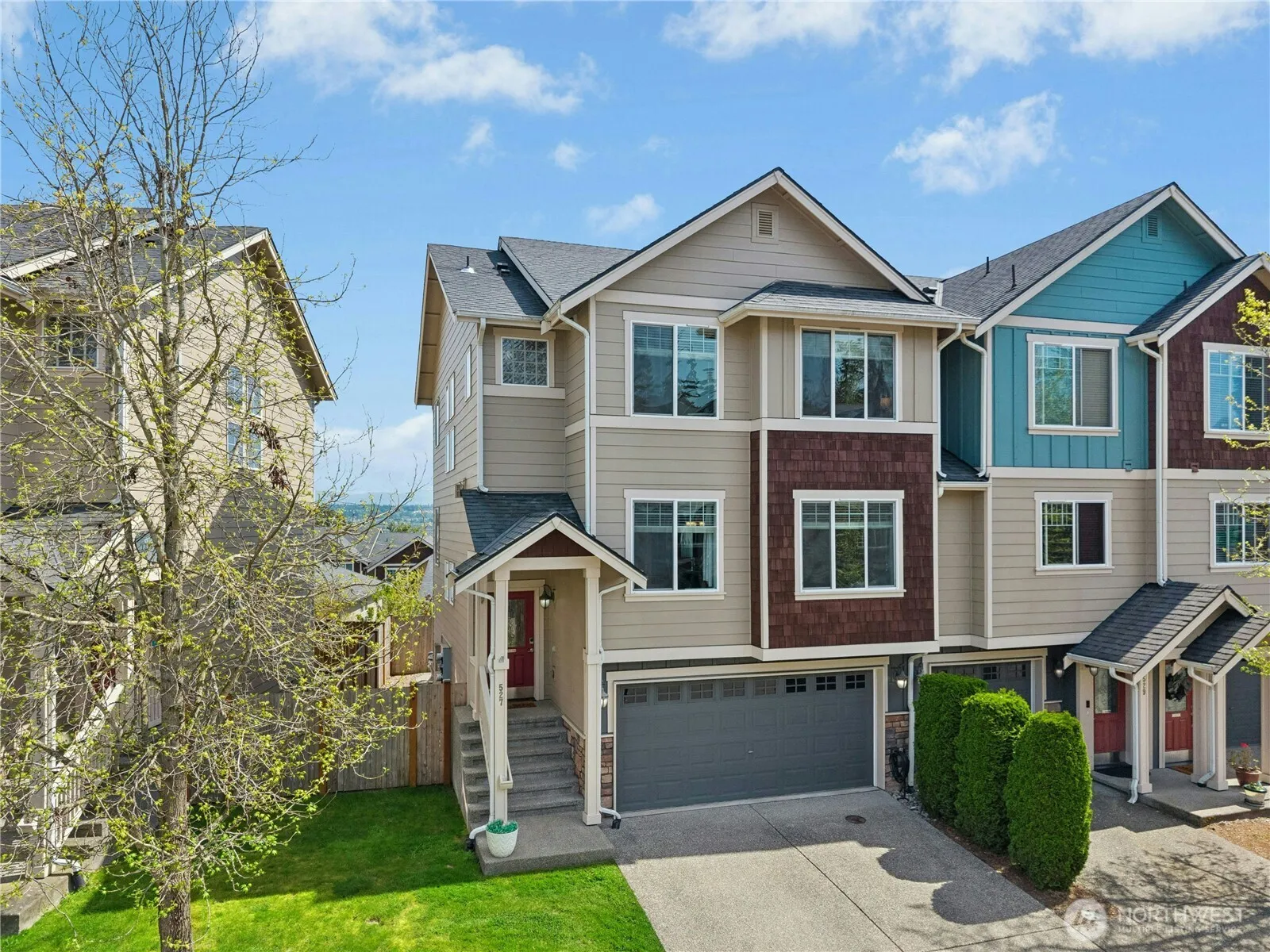 Property photo for 527 Pilchuck Path, Everett