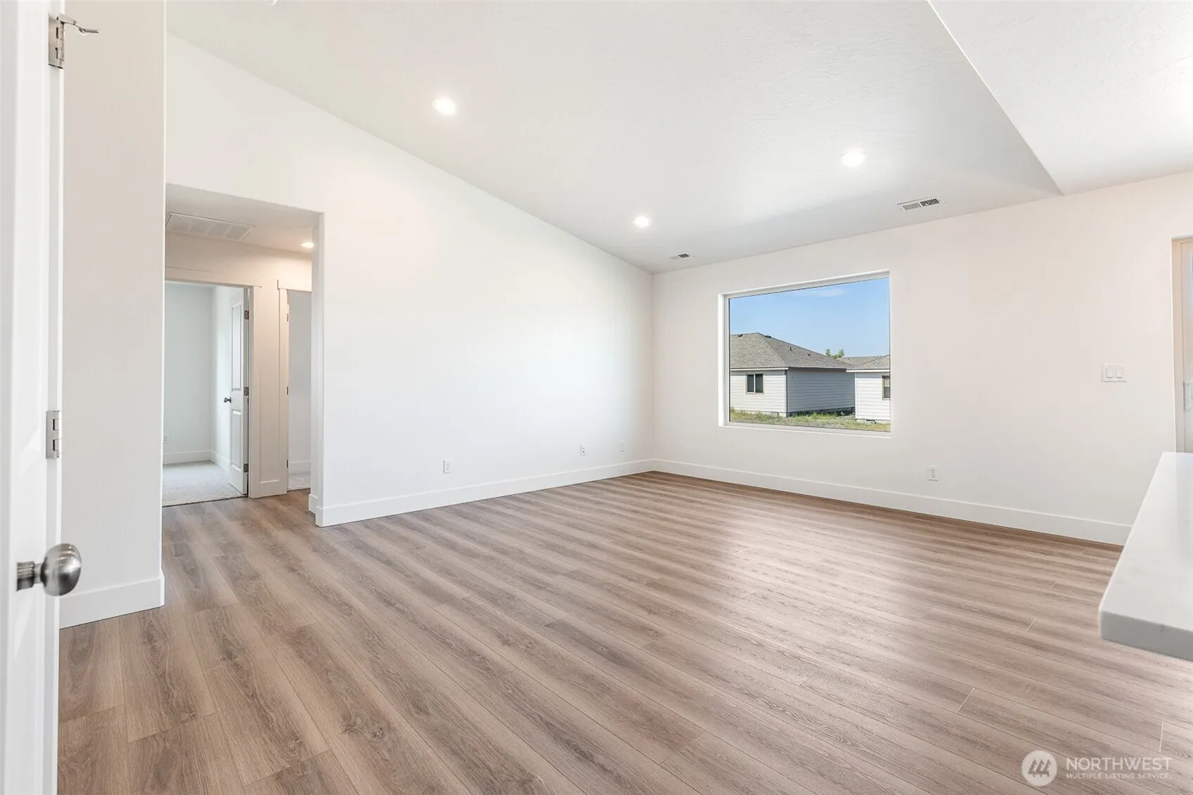 Property photo for 312 N Montana Street, Moses Lake photo 4