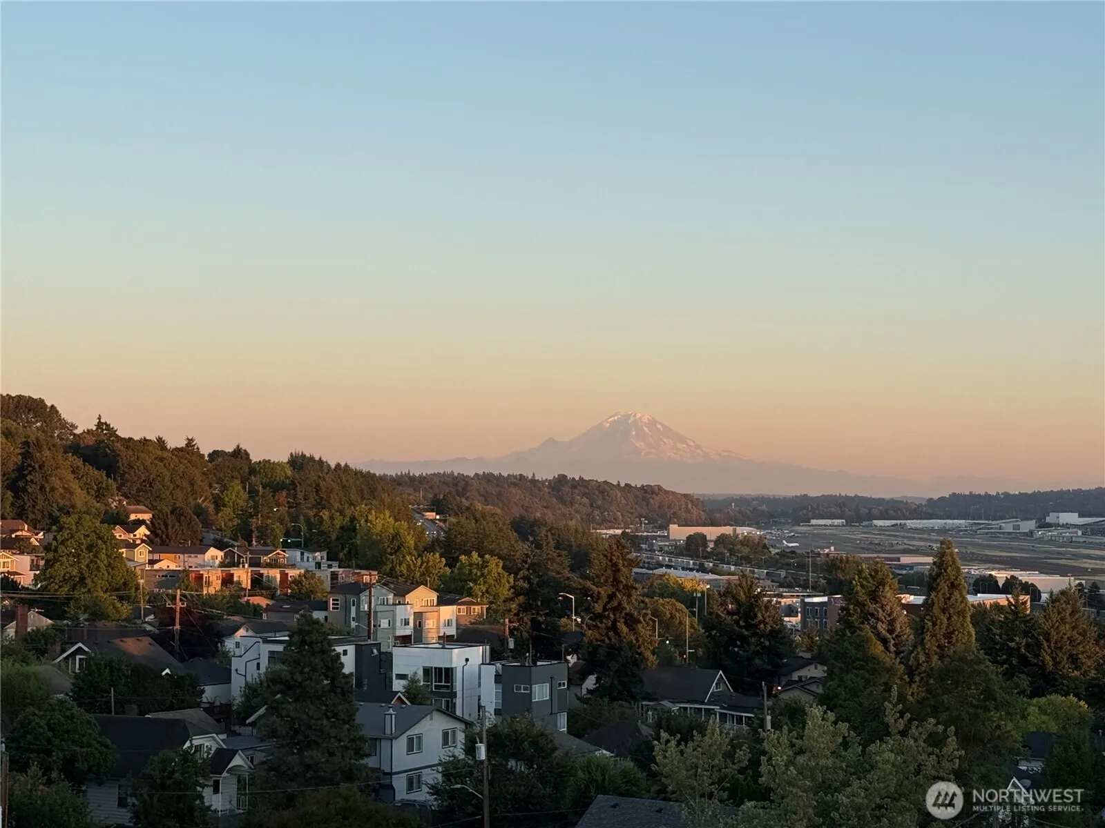 Property photo for 5560 15th Avenue S, Seattle