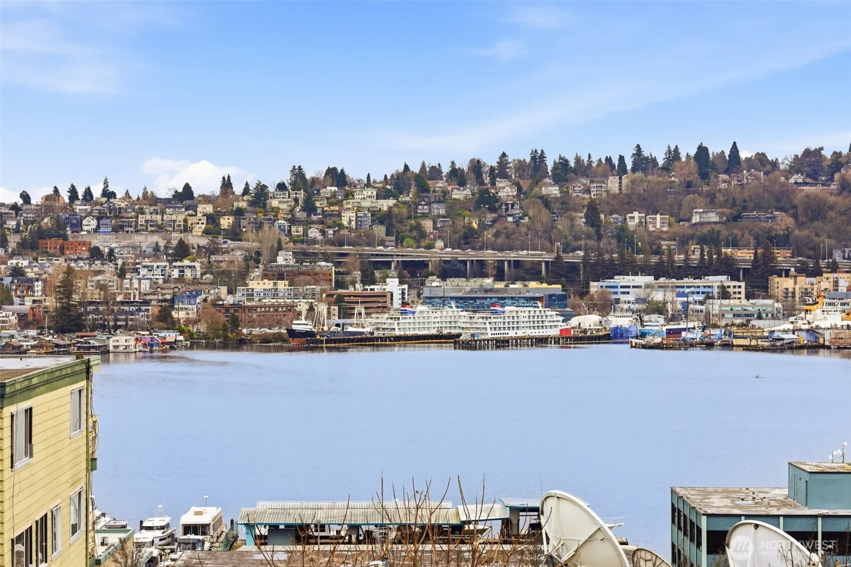 Property photo for 1758 Dexter Avenue N #4, Seattle photo 2
