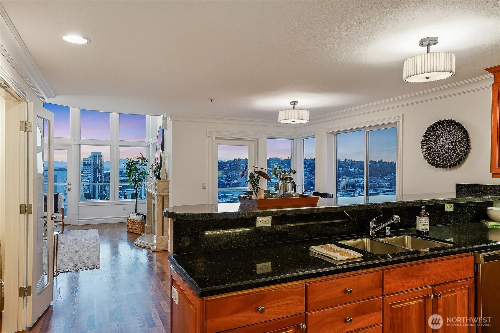 Property photo for 311 E Republican Street #602, Seattle photo 2