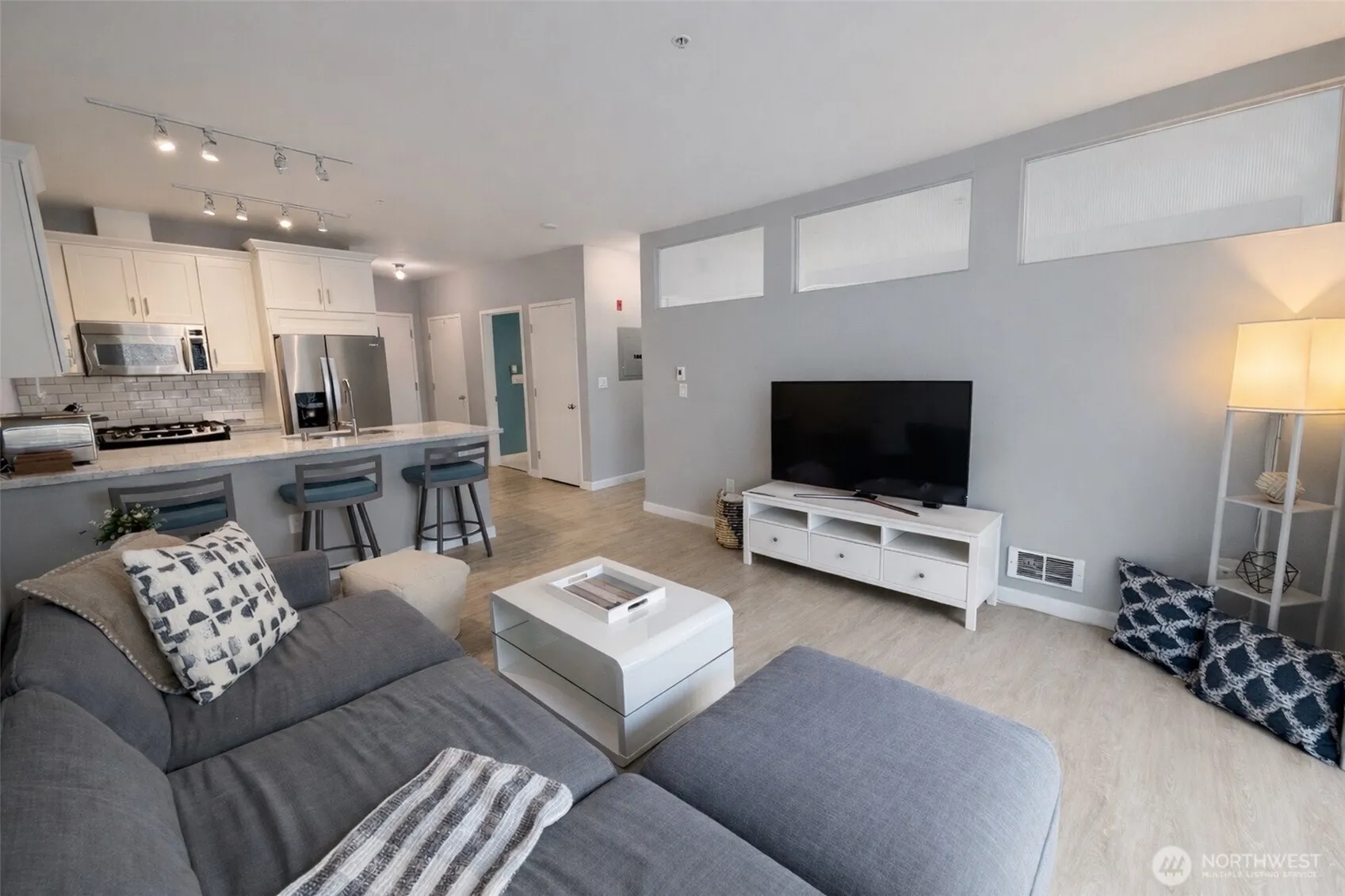 Property photo for 1414 12th Avenue #411, Seattle photo 5
