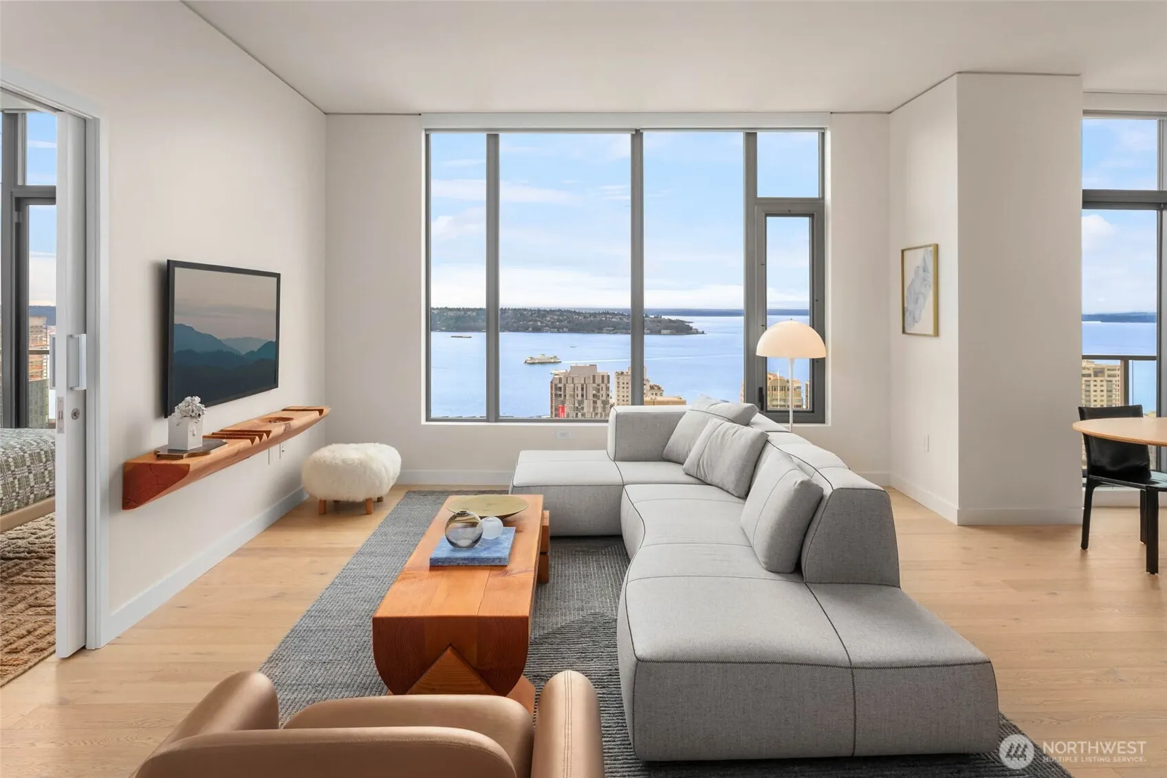 2510 6th Avenue #3705, Seattle
