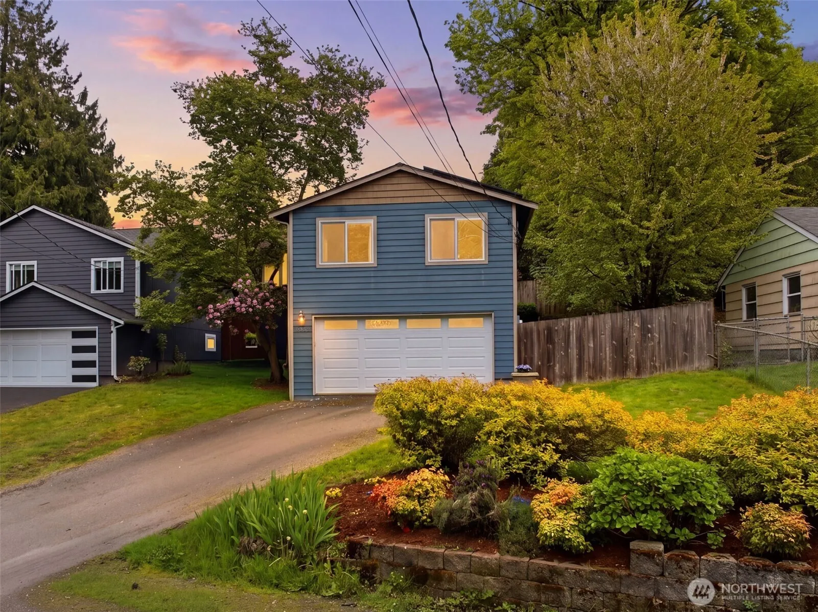 6352 24th Avenue Sw, Seattle