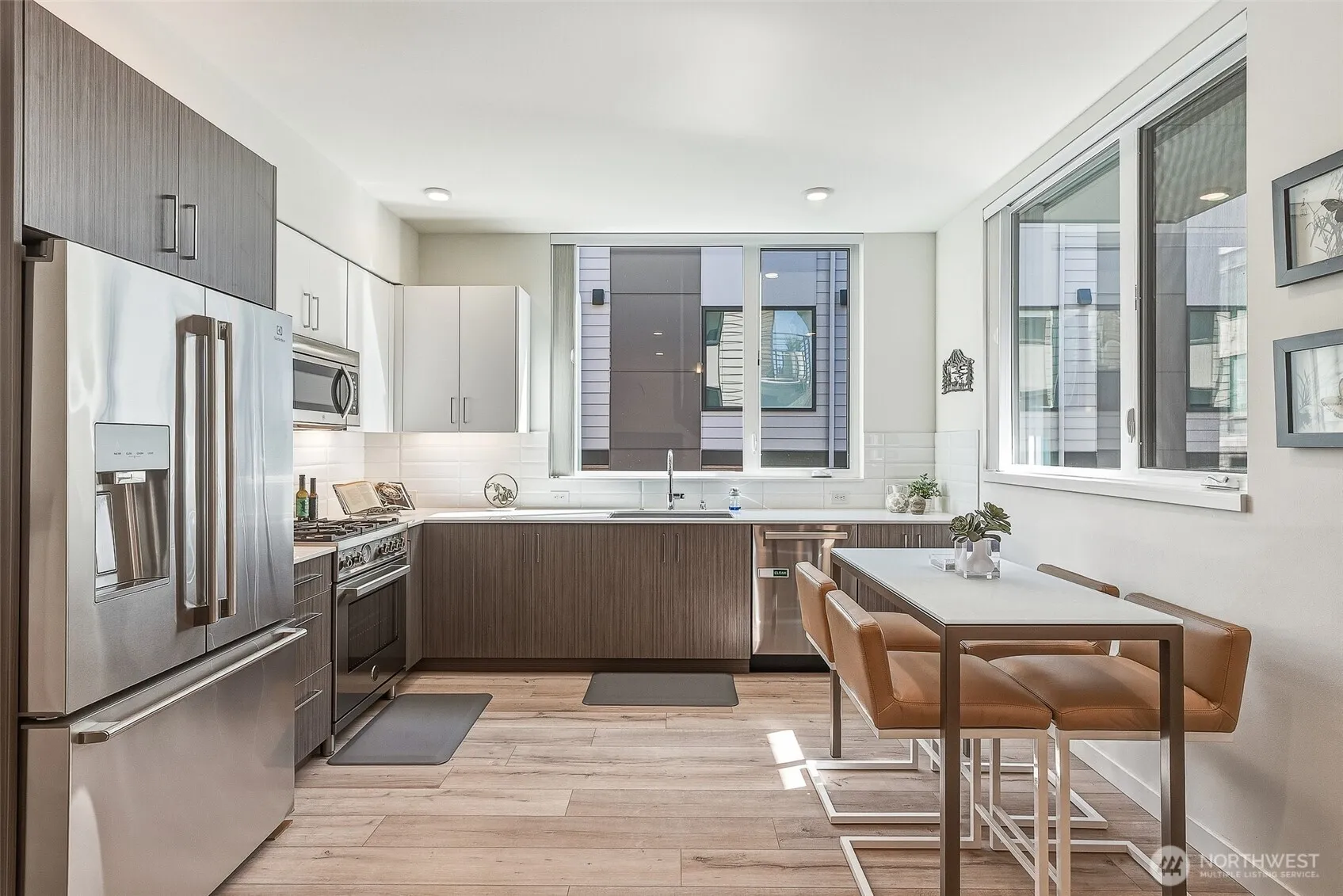 Property photo for 6313 9th Avenue Ne #a, Seattle photo 5