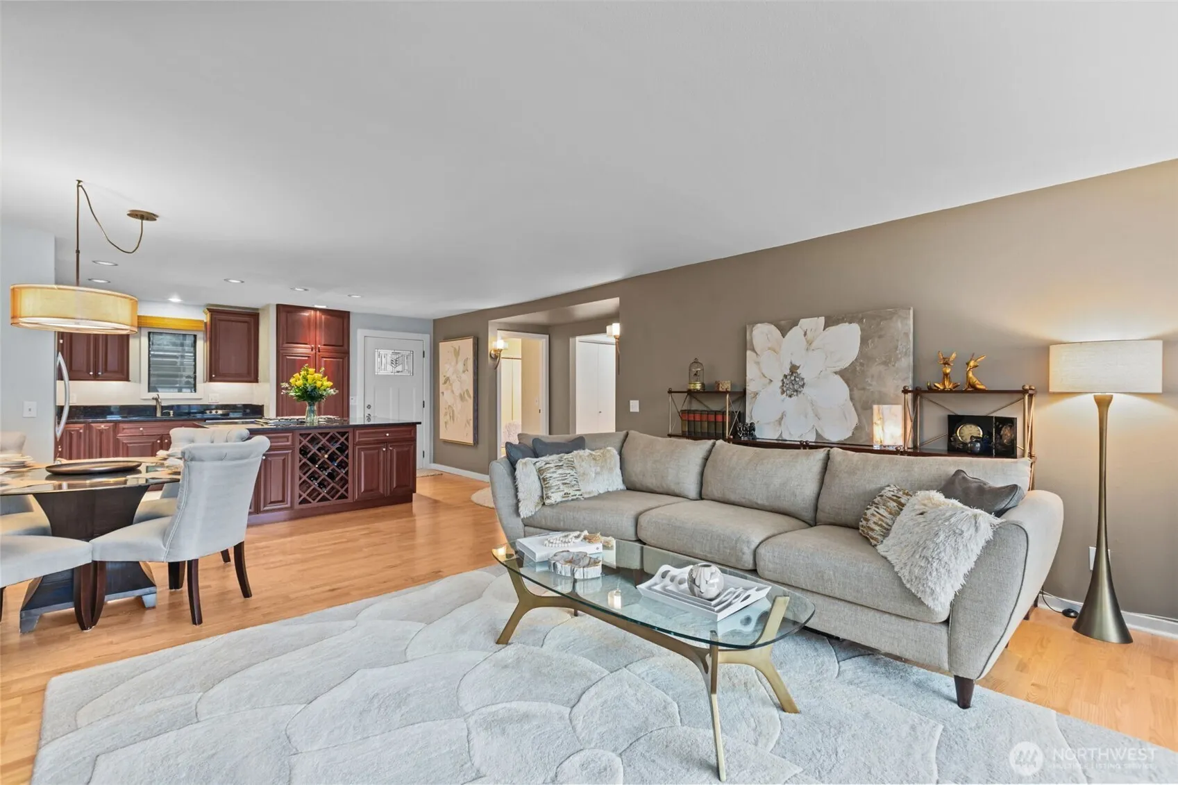 Property photo for 10903 Glen Acres Drive S #a, Seattle photo 5