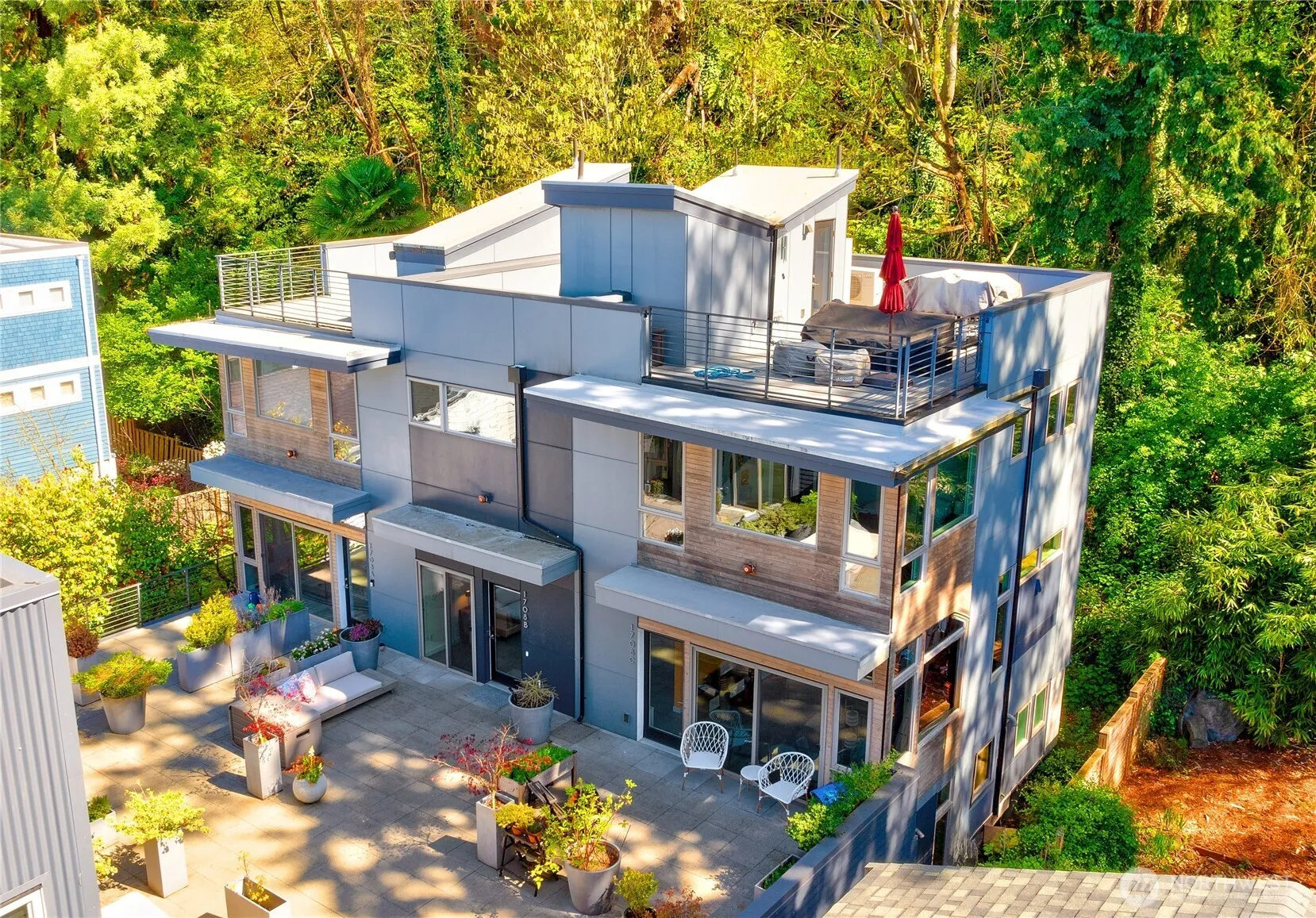 Property photo for 1708 Alki Avenue Sw #b, Seattle
