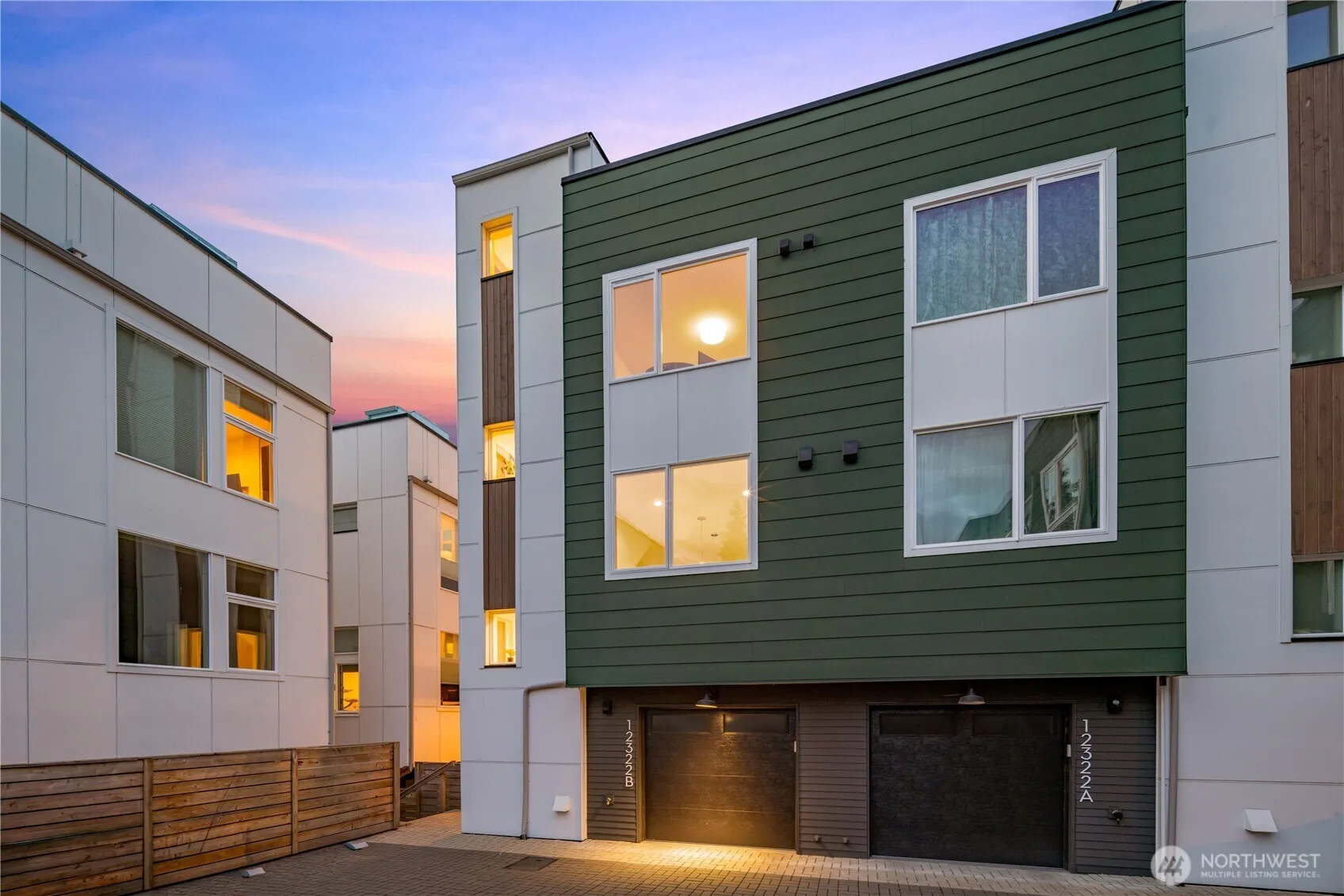 Property photo for 12322 14th Avenue Ne #b, Seattle photo 2