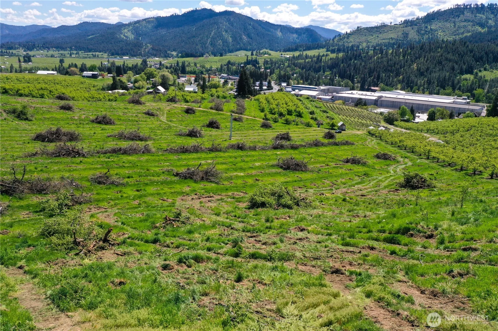 Property photo for 1 Ludwig Hill Rd, Peshastin