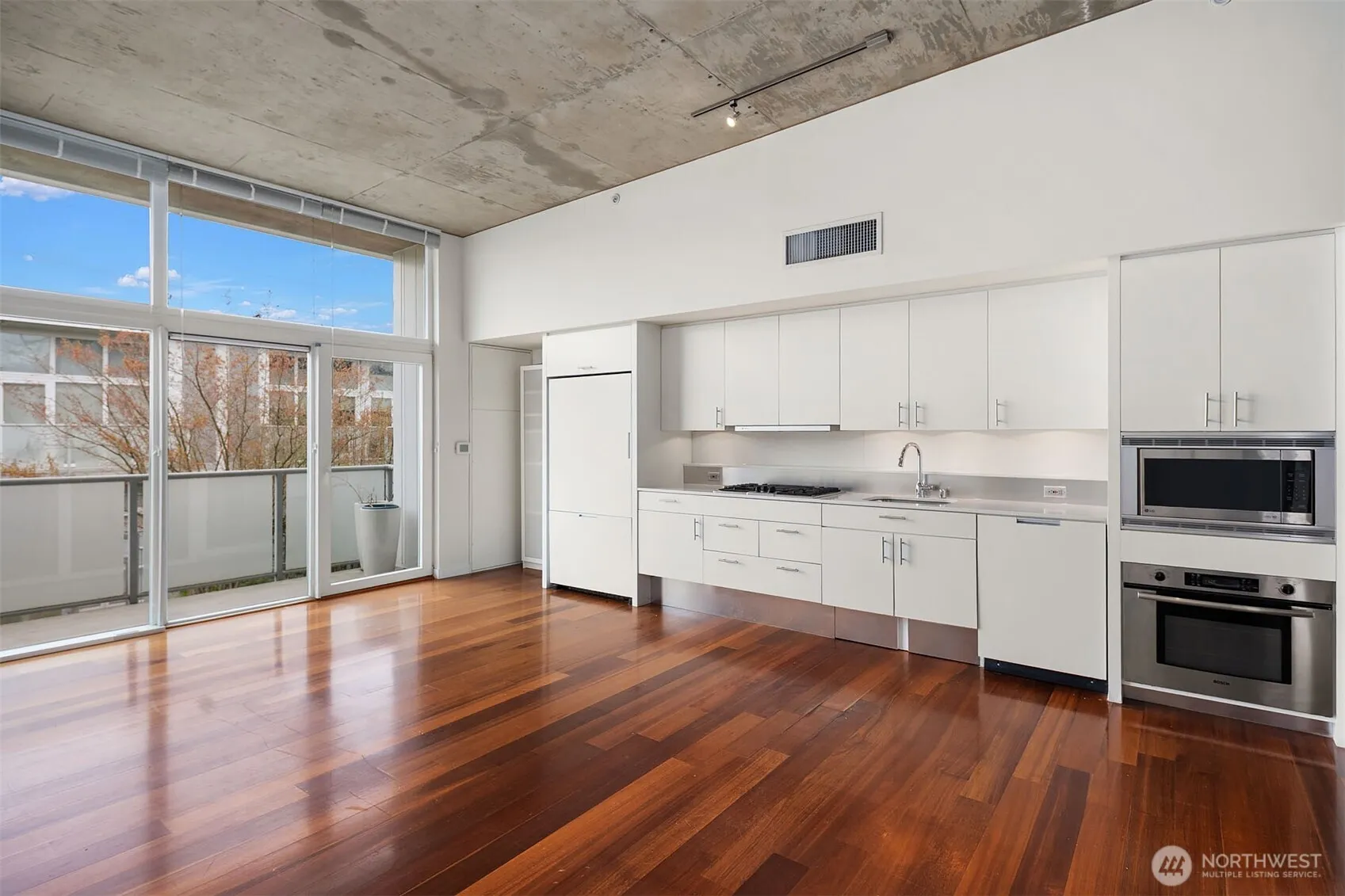Property photo for 501 Roy Street #c341, Seattle photo 4