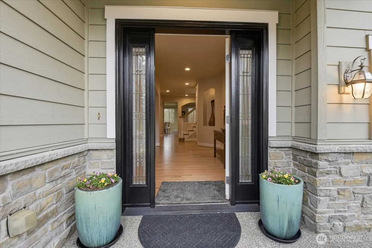 Property photo for 26050 Se 23rd Place, Sammamish photo 4