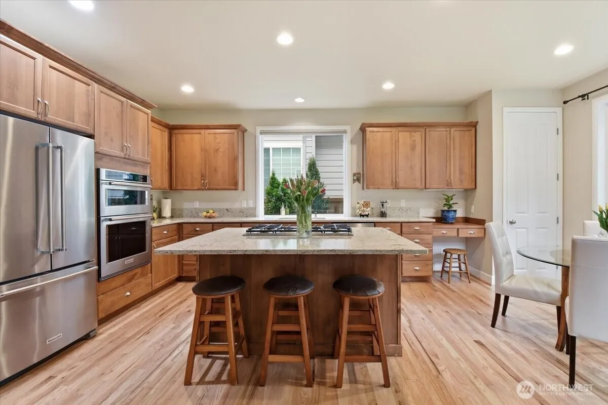 Property photo for 26050 Se 23rd Place, Sammamish photo 5