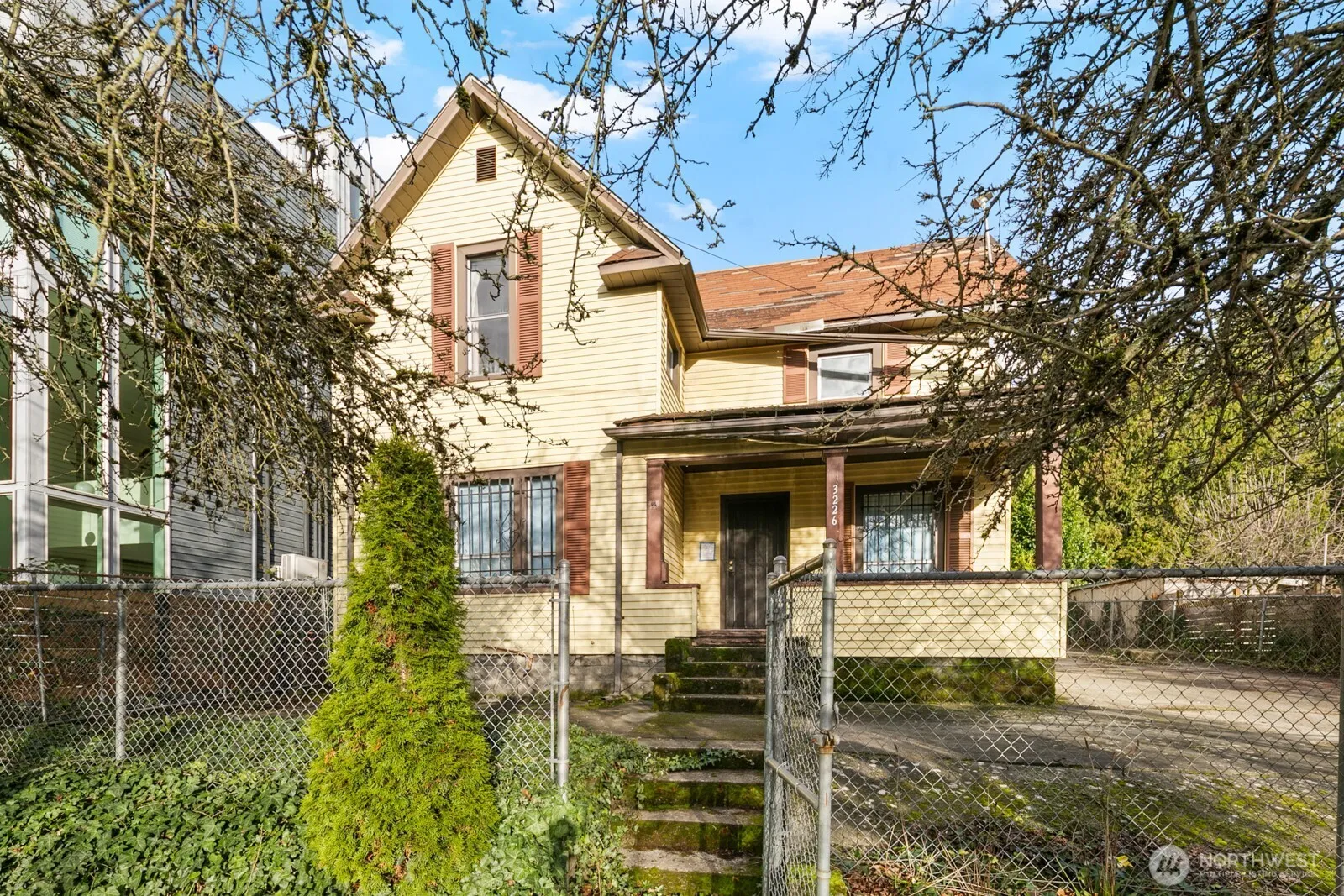 Property photo for 3226 S Edmunds Street, Seattle