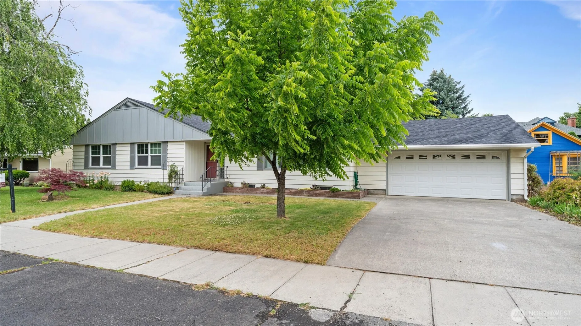 Property photo for 300 W Fifth Street, Waitsburg