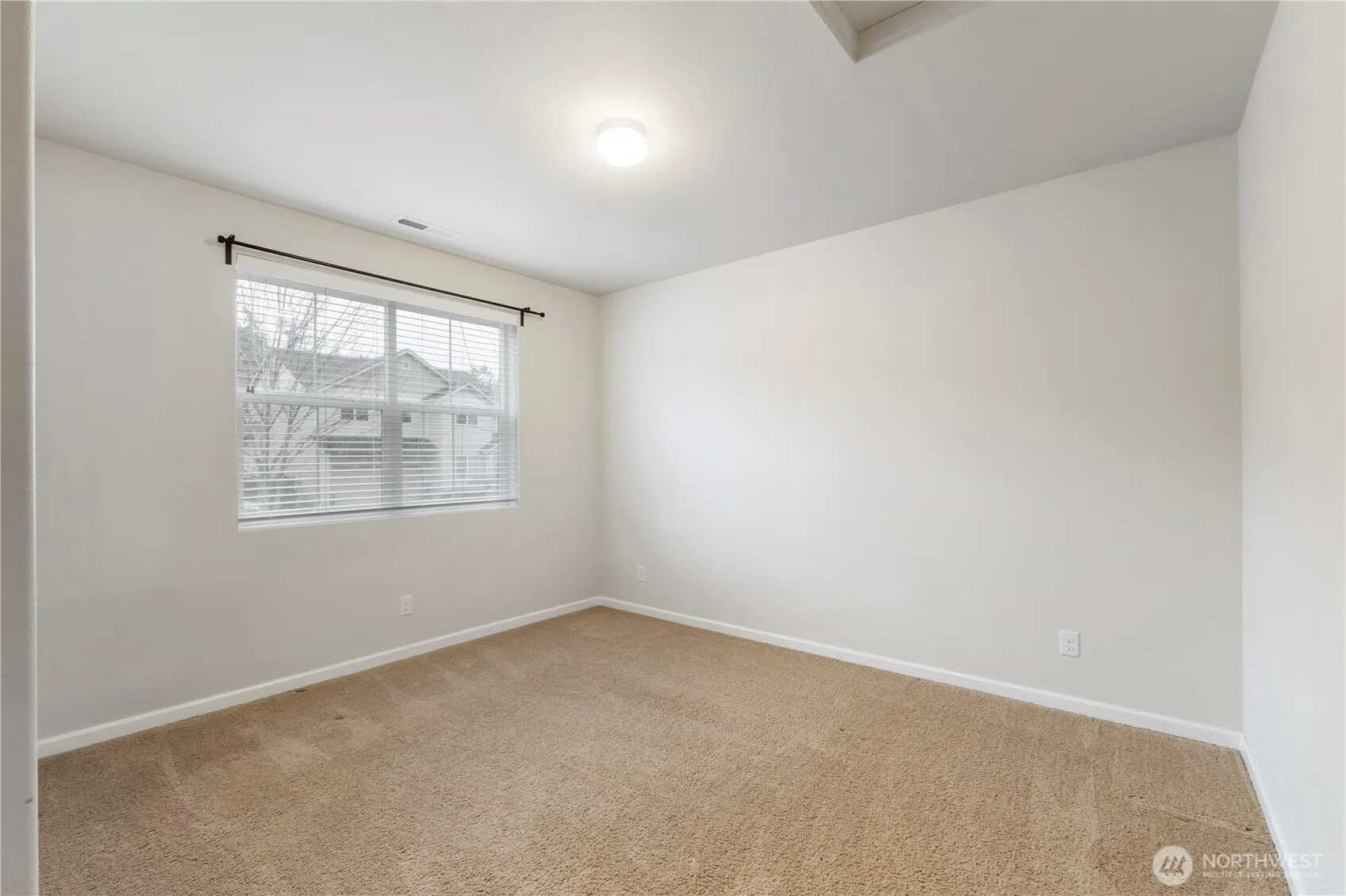 Property photo for 4414 Goldcrest Drive Nw, Olympia photo 5
