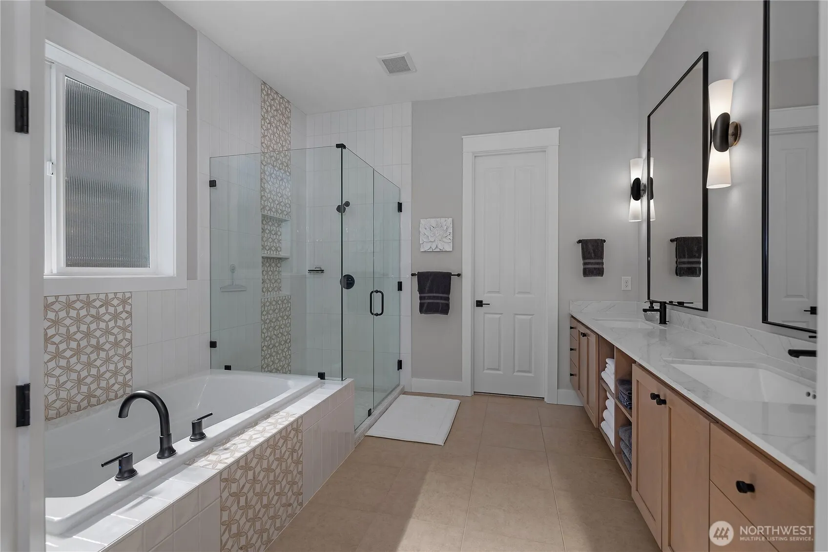 Property photo for 8508 Shaw Lane Ne, Lacey