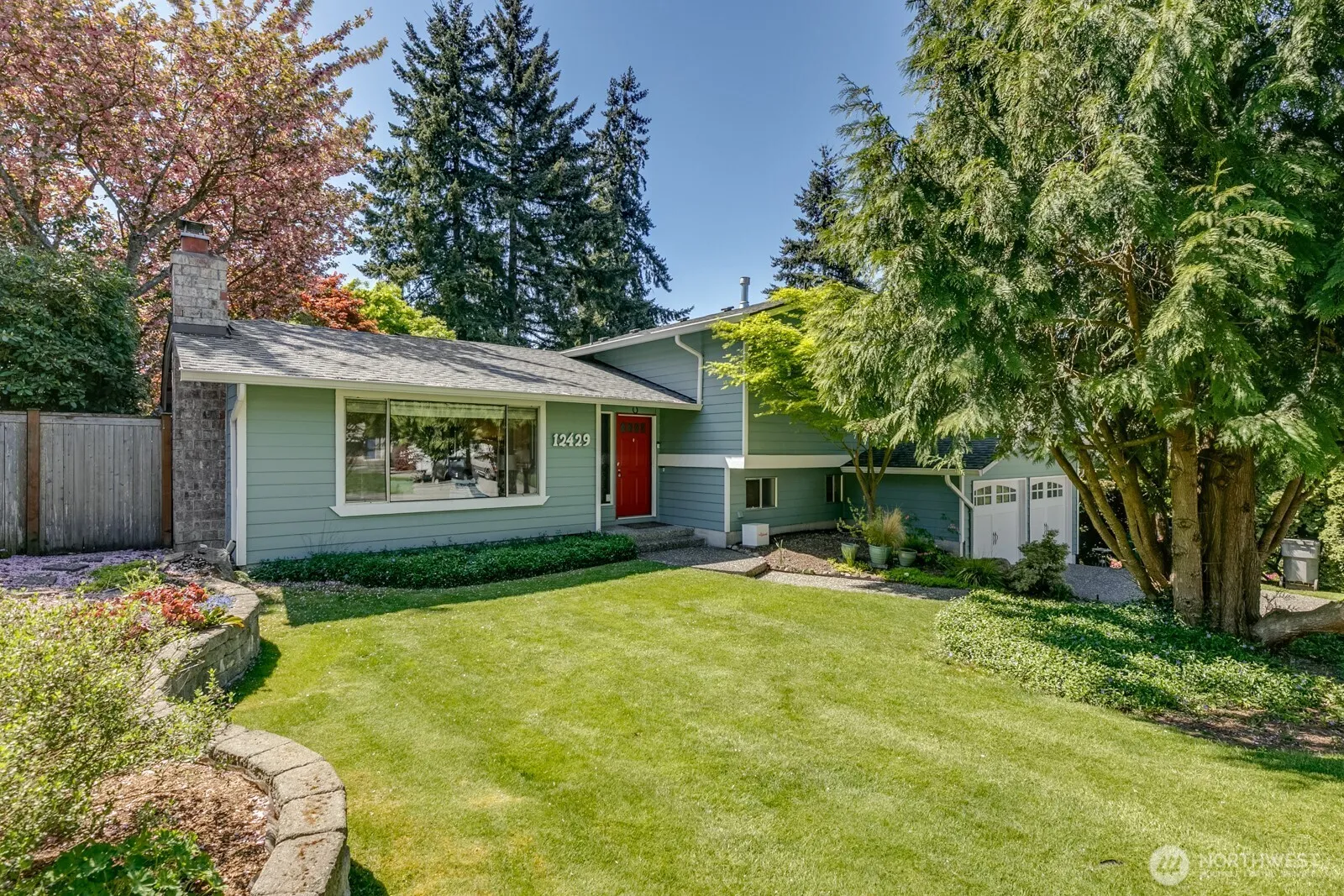 Property photo for 12429 Ne 149th Street, Woodinville photo 2