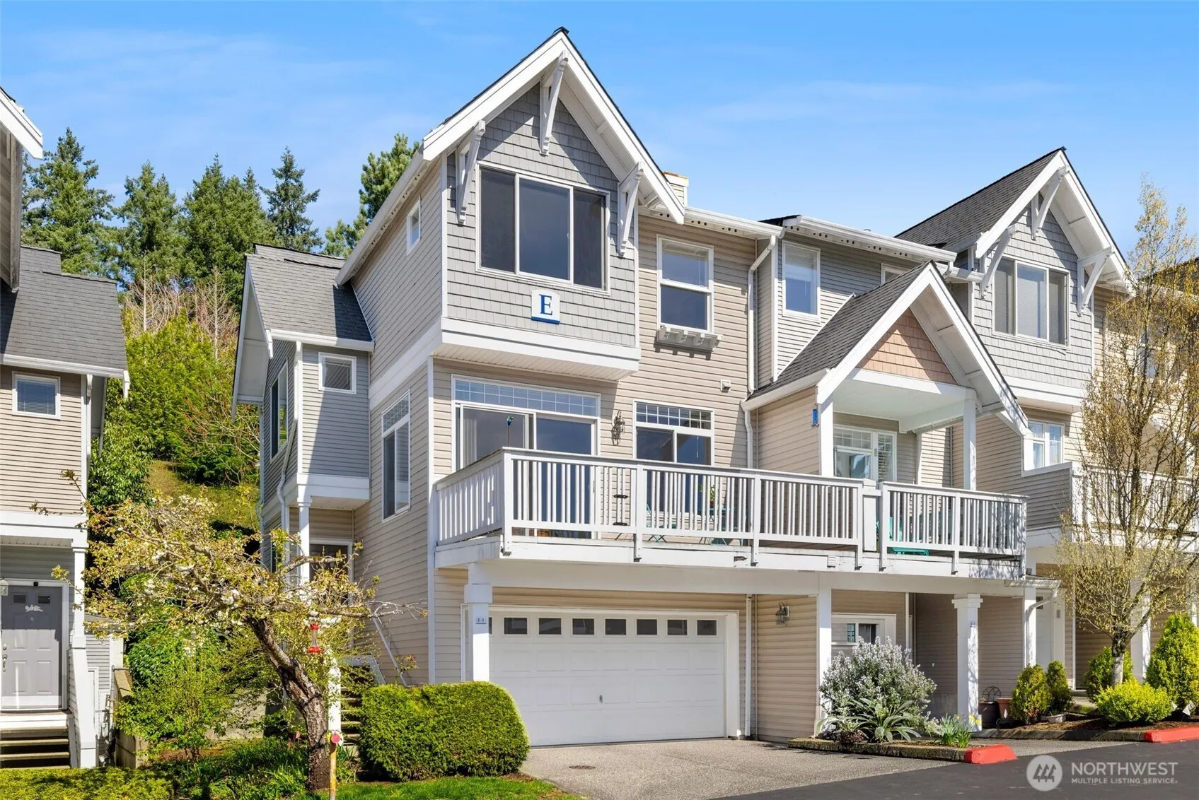 23120 Se Black Nugget Road #e1, Issaquah
