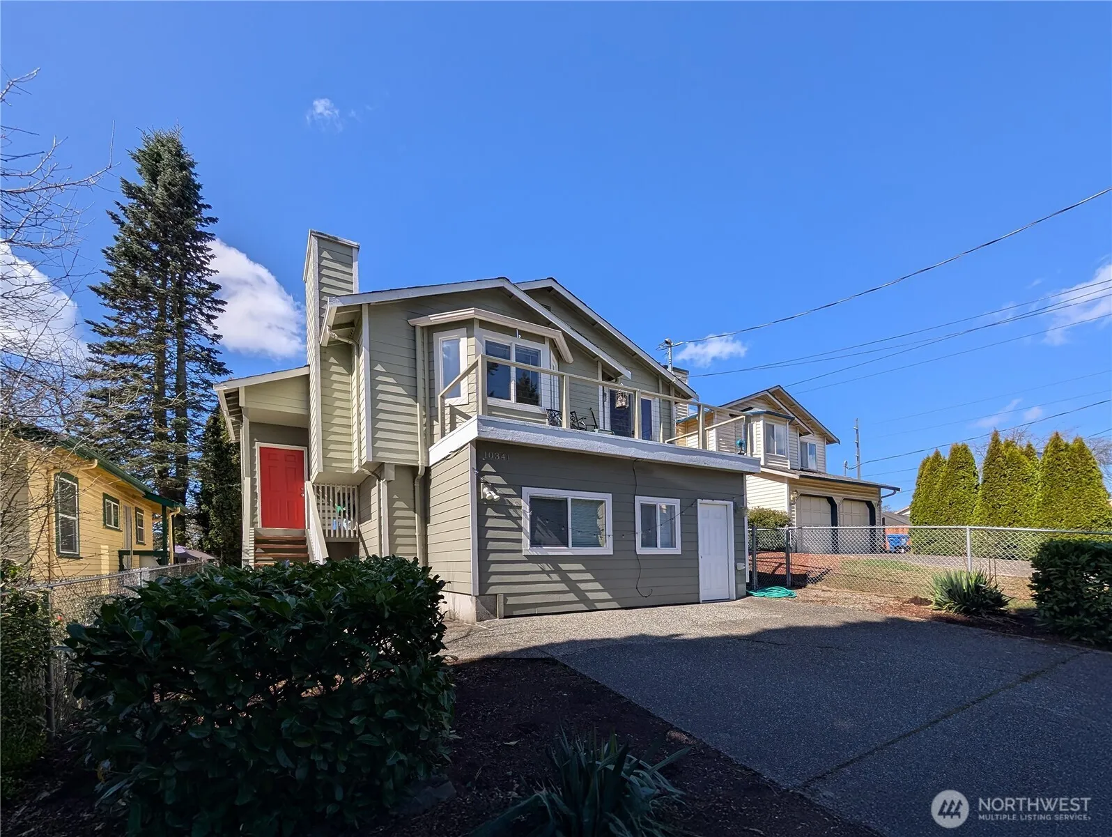 Property photo for 10341 Stone Avenue N, Seattle, WA 98133
