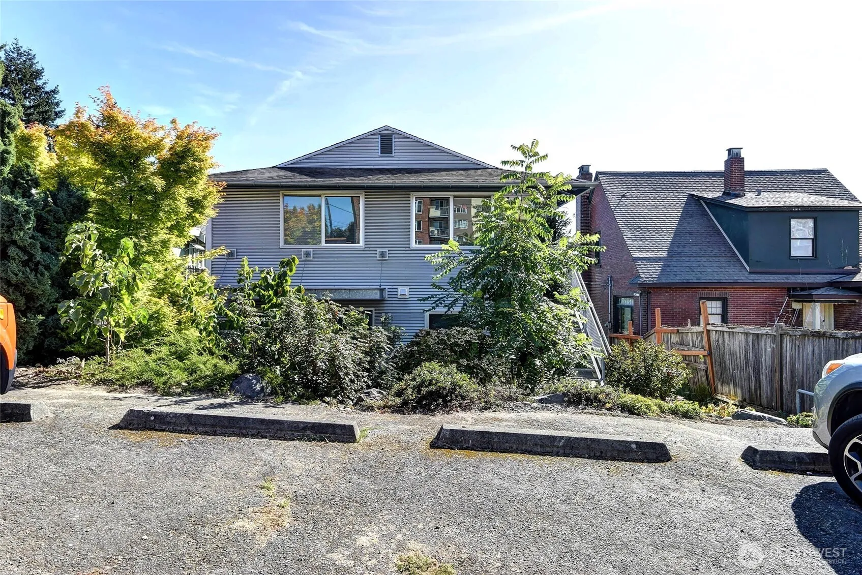 Property photo for 1822 S King Street #a-d, Seattle photo 4