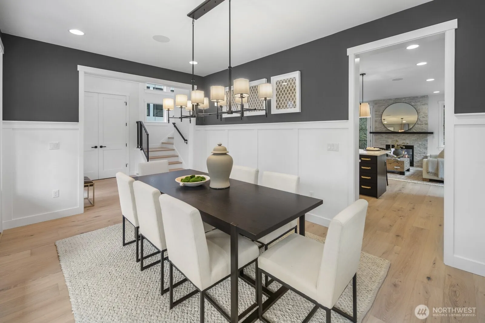 Property photo for 208 35th Avenue E, Seattle photo 5