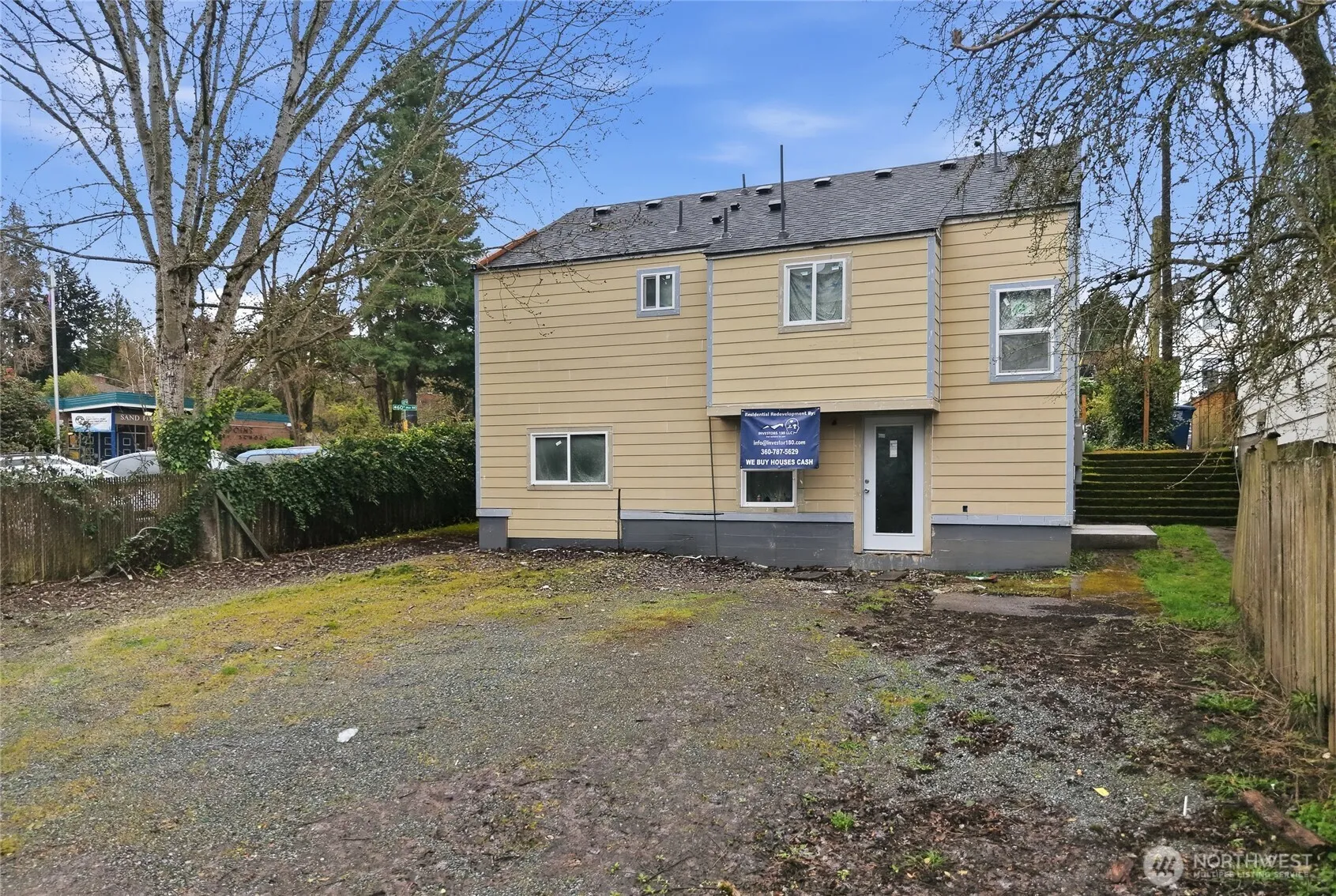 Property photo for 5752 Ne 62nd Street, Seattle photo 4