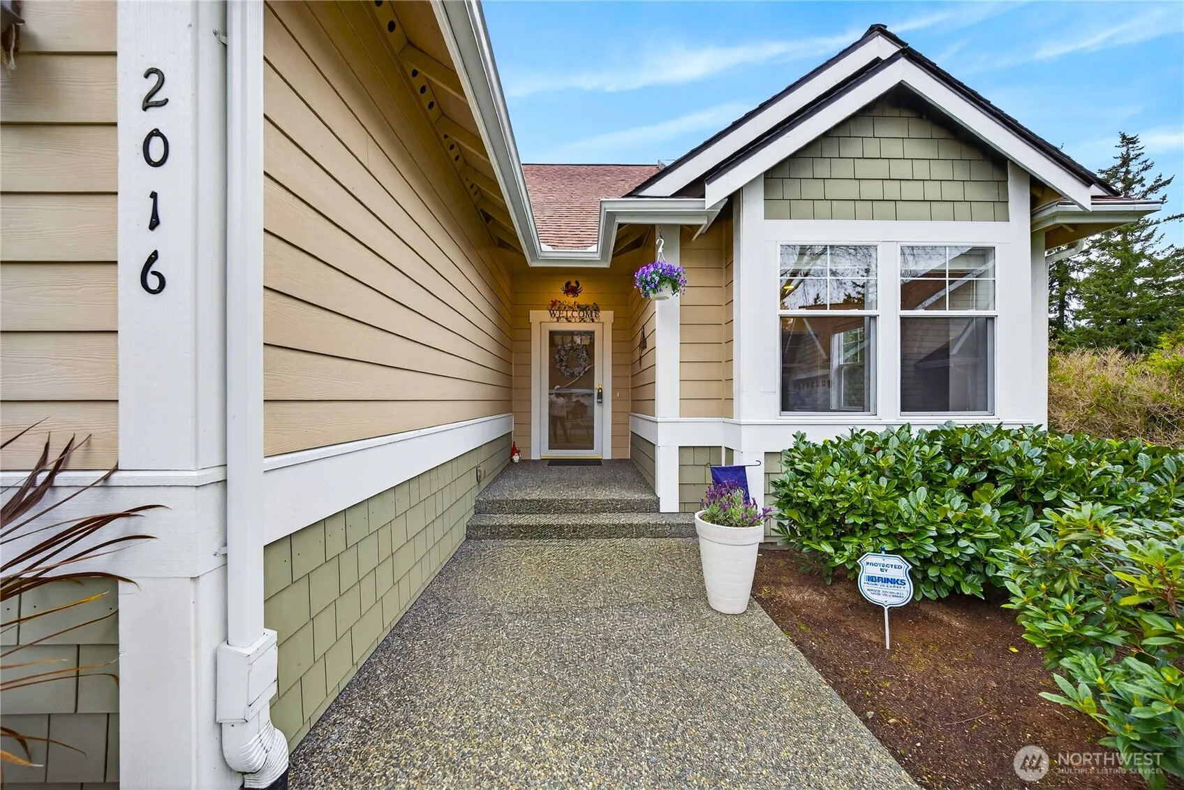 Property photo for 2016 Cascade Street, Anacortes