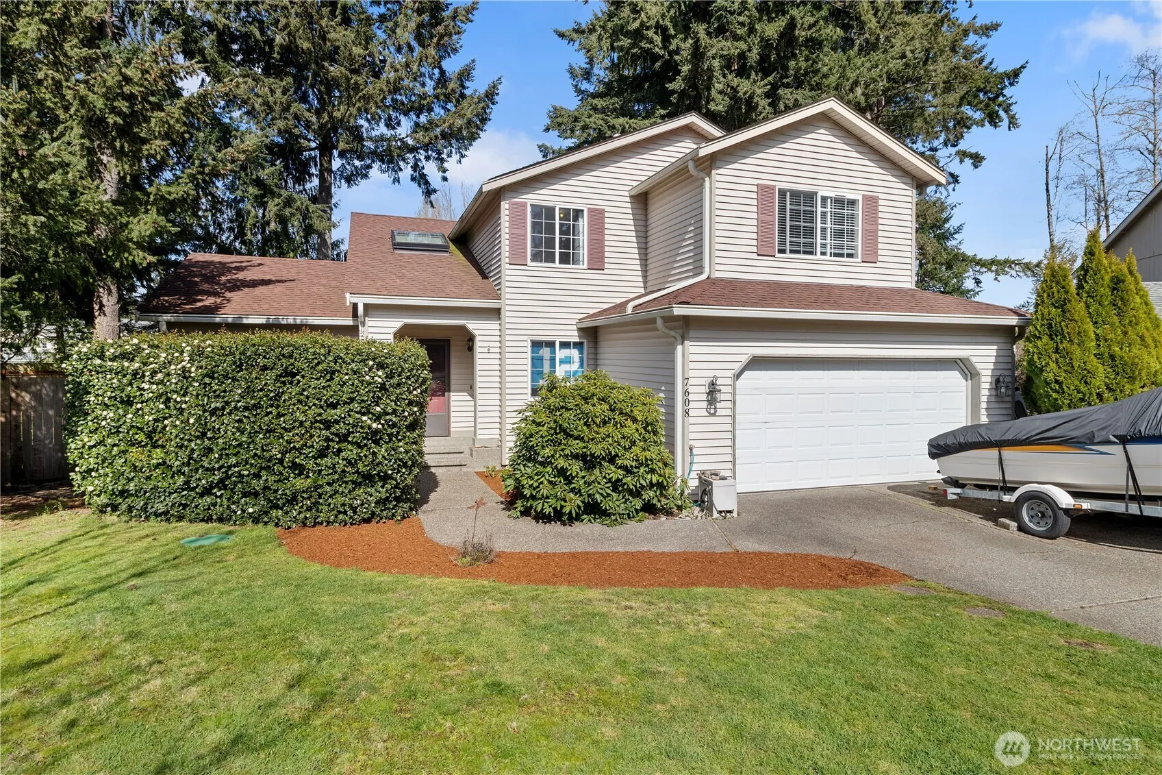 Property photo for 7608 Elm Court Se, Lacey photo 2