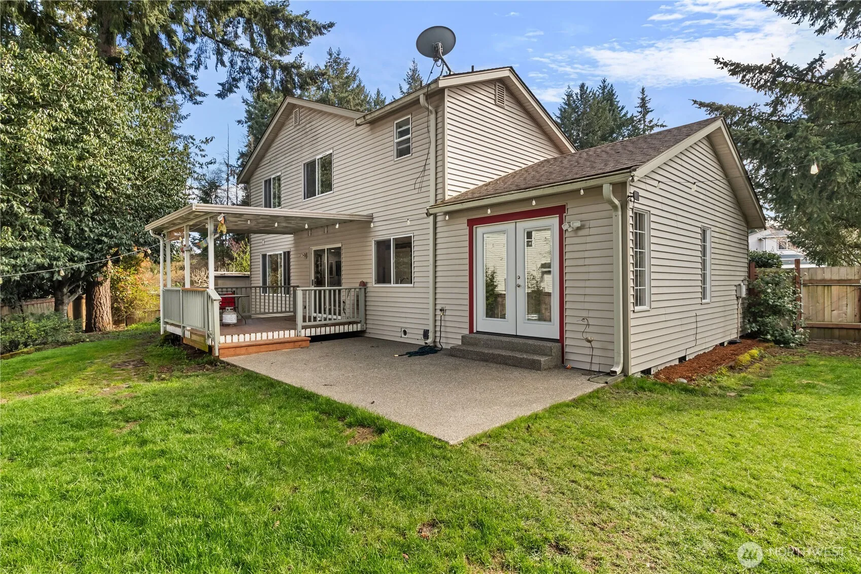 Property photo for 7608 Elm Court Se, Lacey photo 3