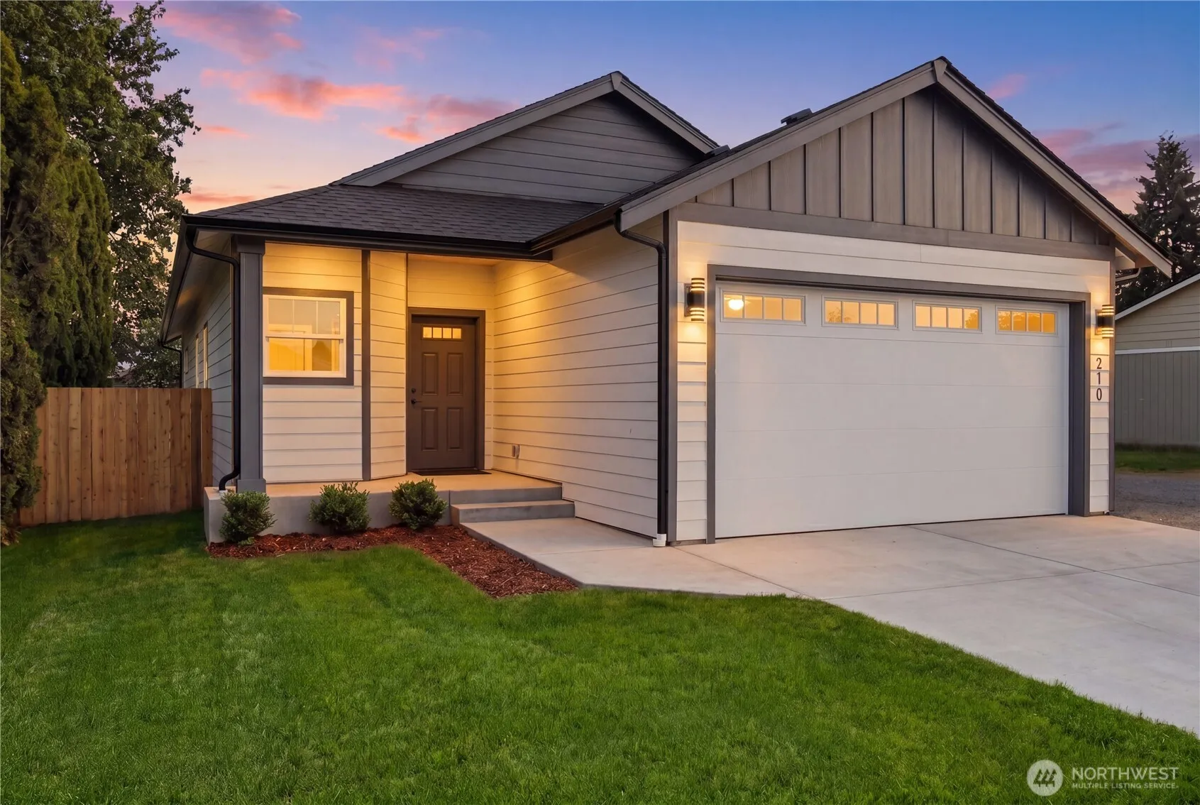 Property photo for 210 Silver Lane Se, Orting