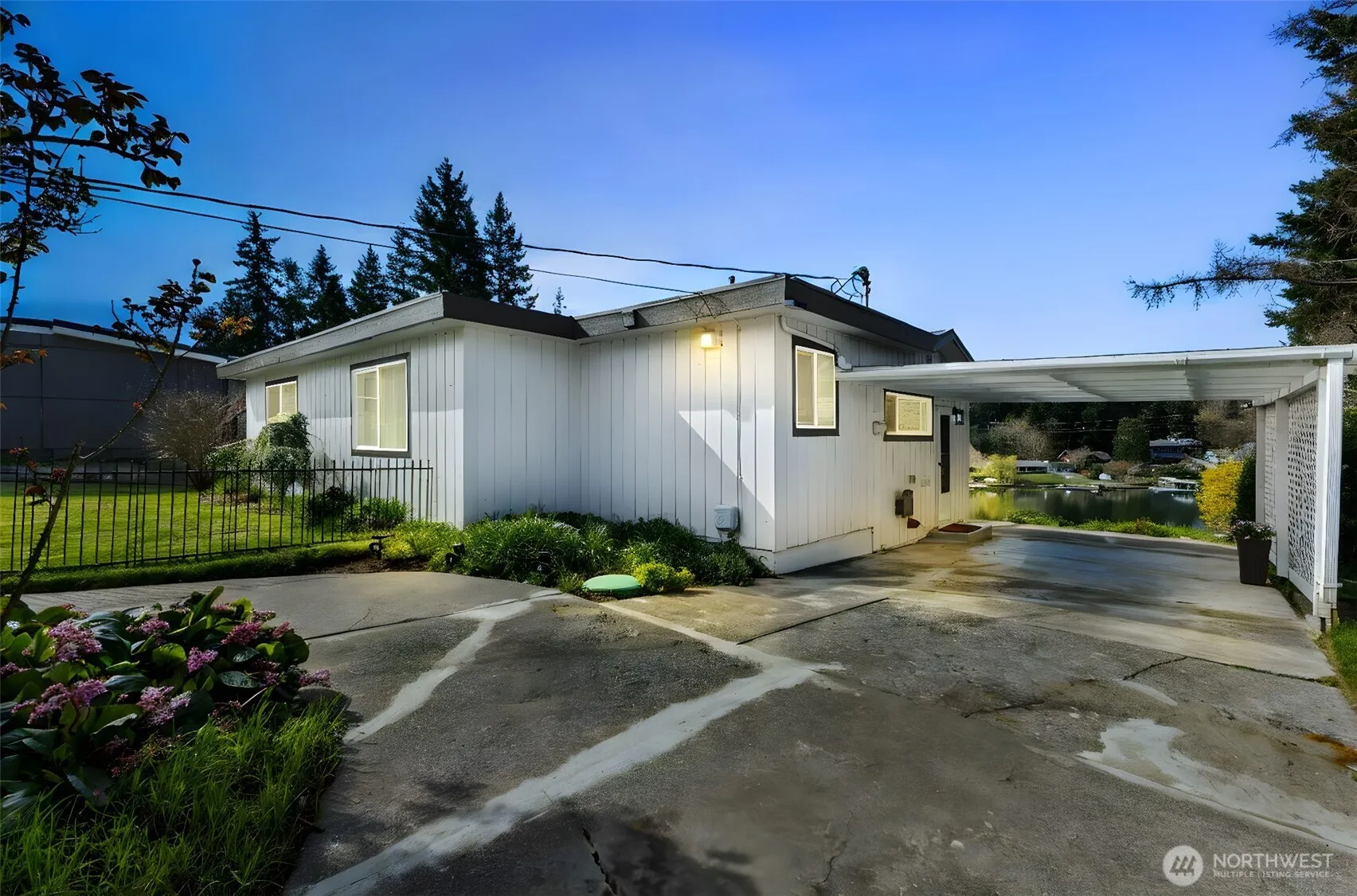 Property photo for 3118 Deer Island Drive E, Lake Tapps photo 5