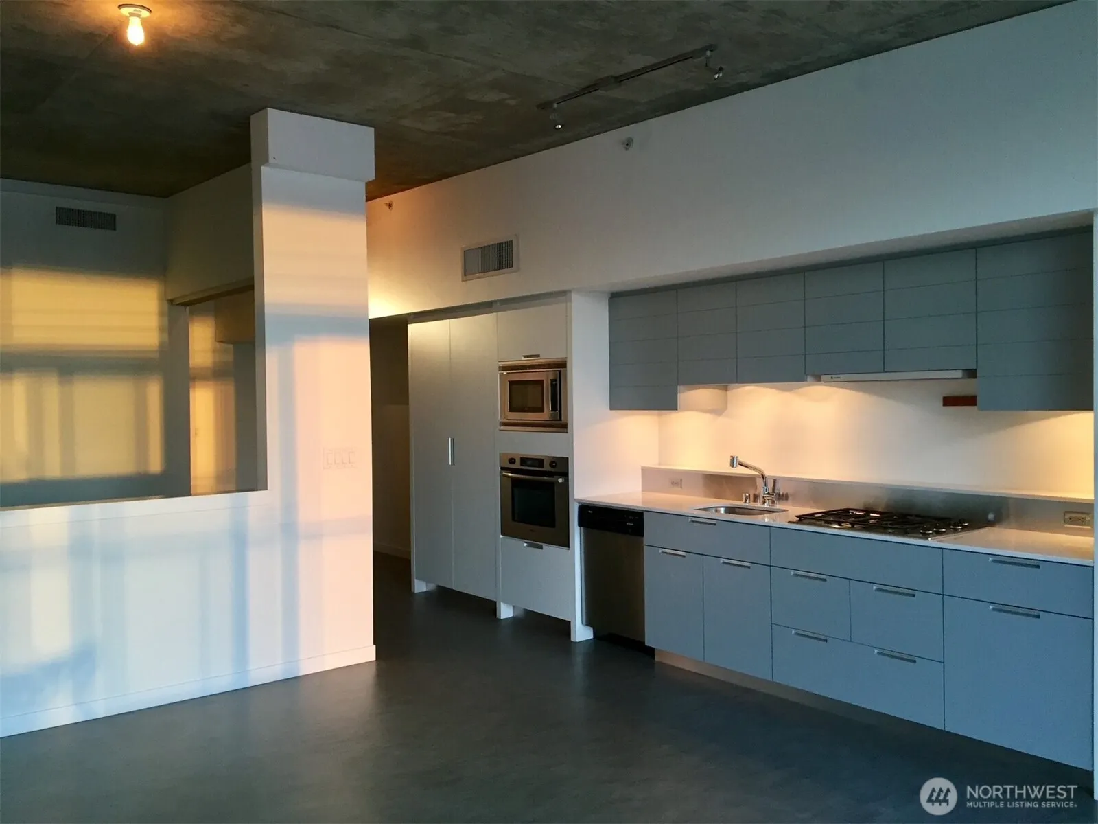 Property photo for 501 Roy Street #t306, Seattle photo 4