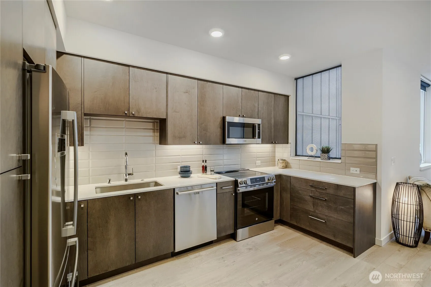 Property photo for 3070 Sw Avalon Way #g, Seattle photo 5