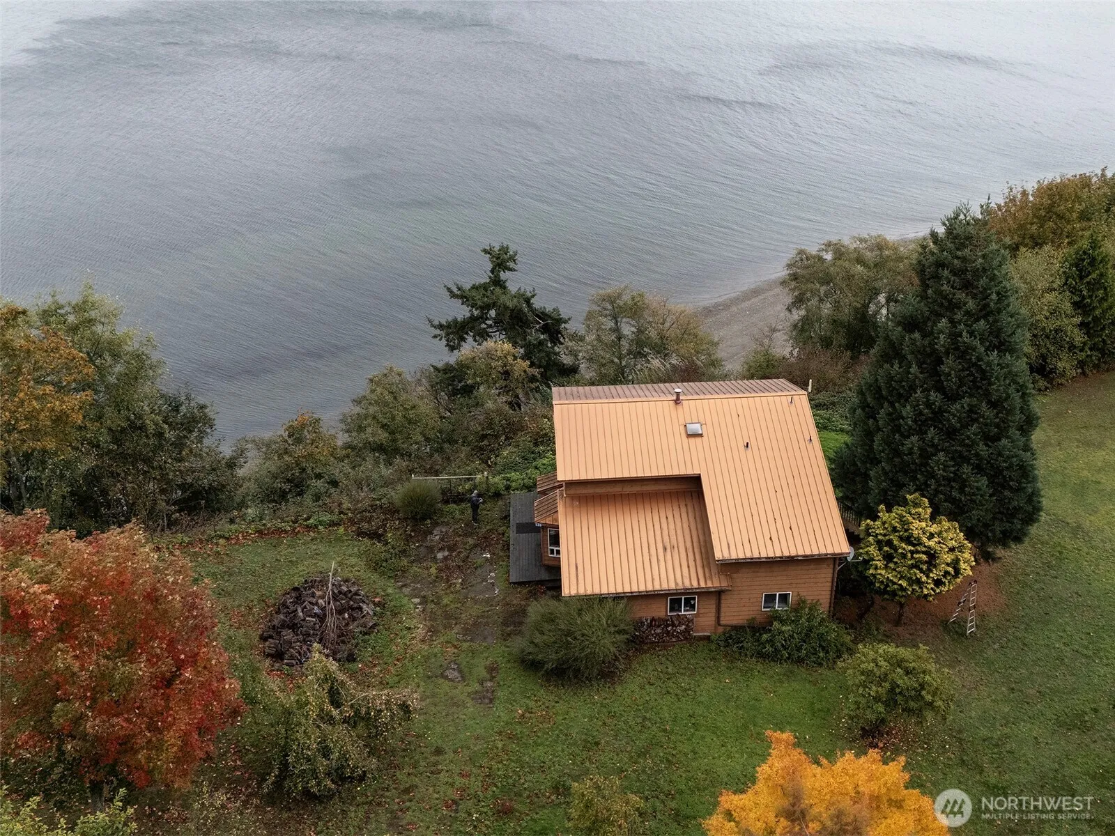 Property photo for 26 Port Garden Dr, Everett