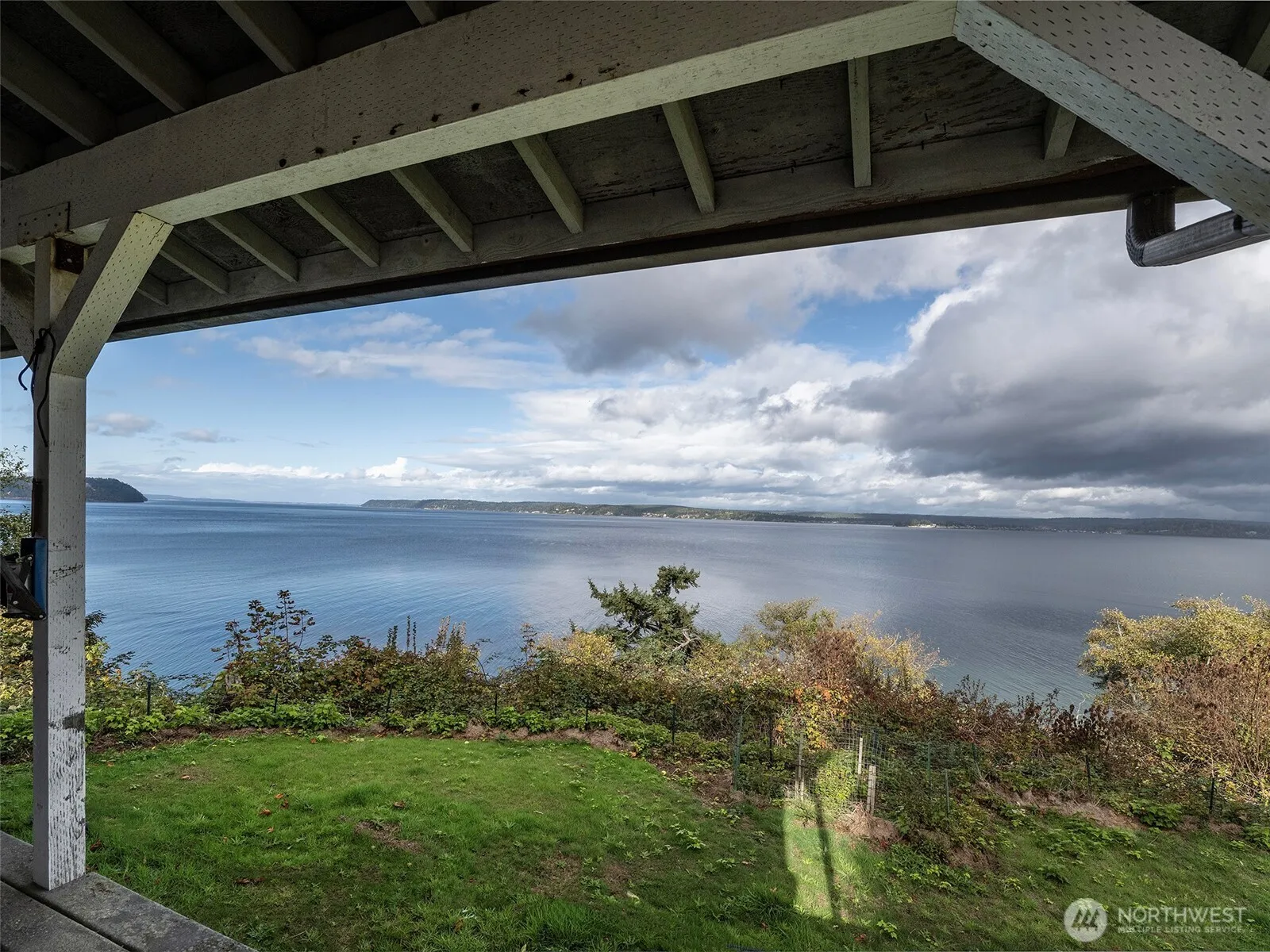 Property photo for 26 Port Garden Dr, Everett photo 3