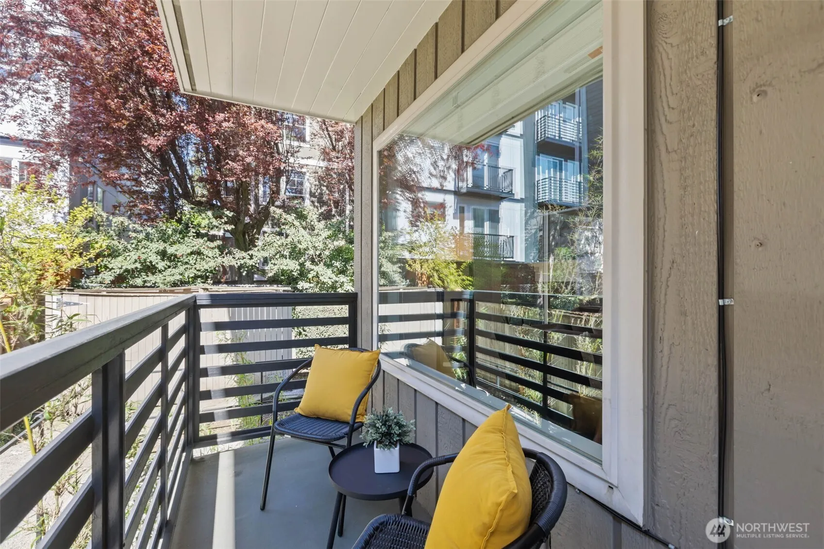 Property photo for 1430 Nw 59th Street #202, Seattle photo 2