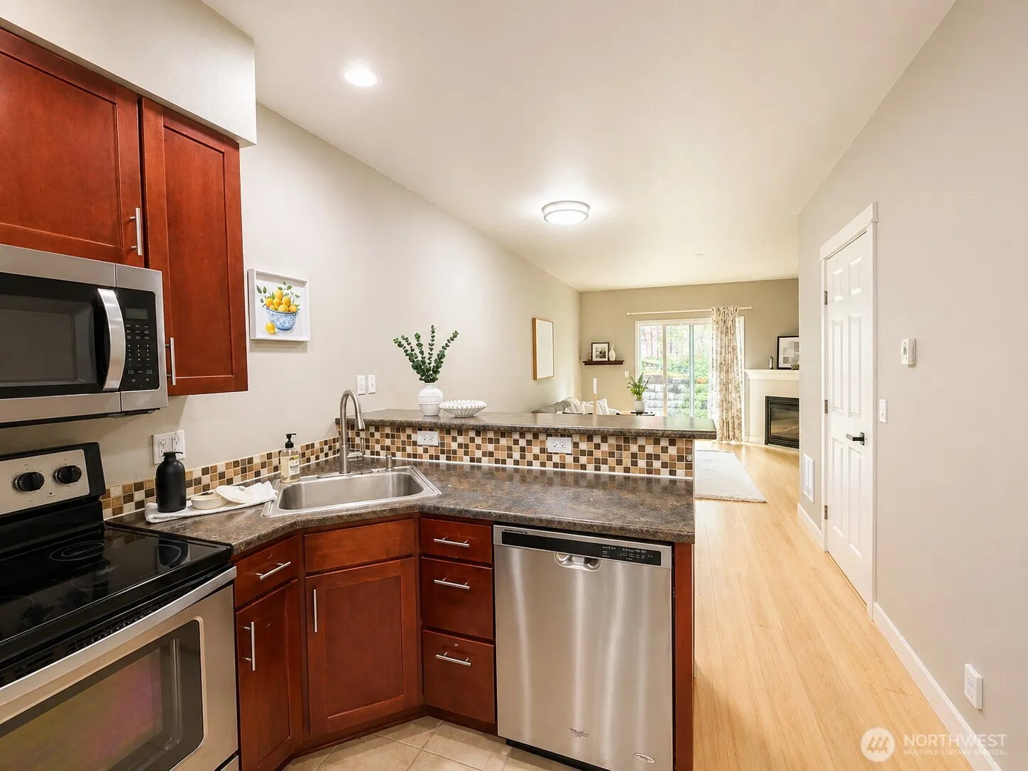 Property photo for 7322 Rainier Avenue S #502, Seattle photo 4