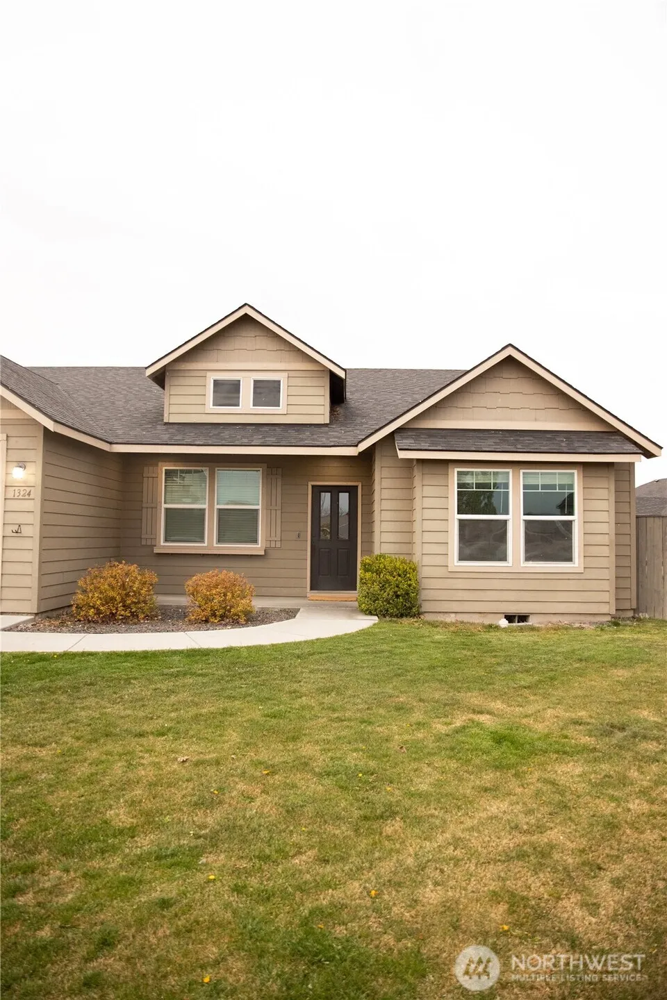 Property photo for 1324 E Polk Court, Moses Lake photo 3