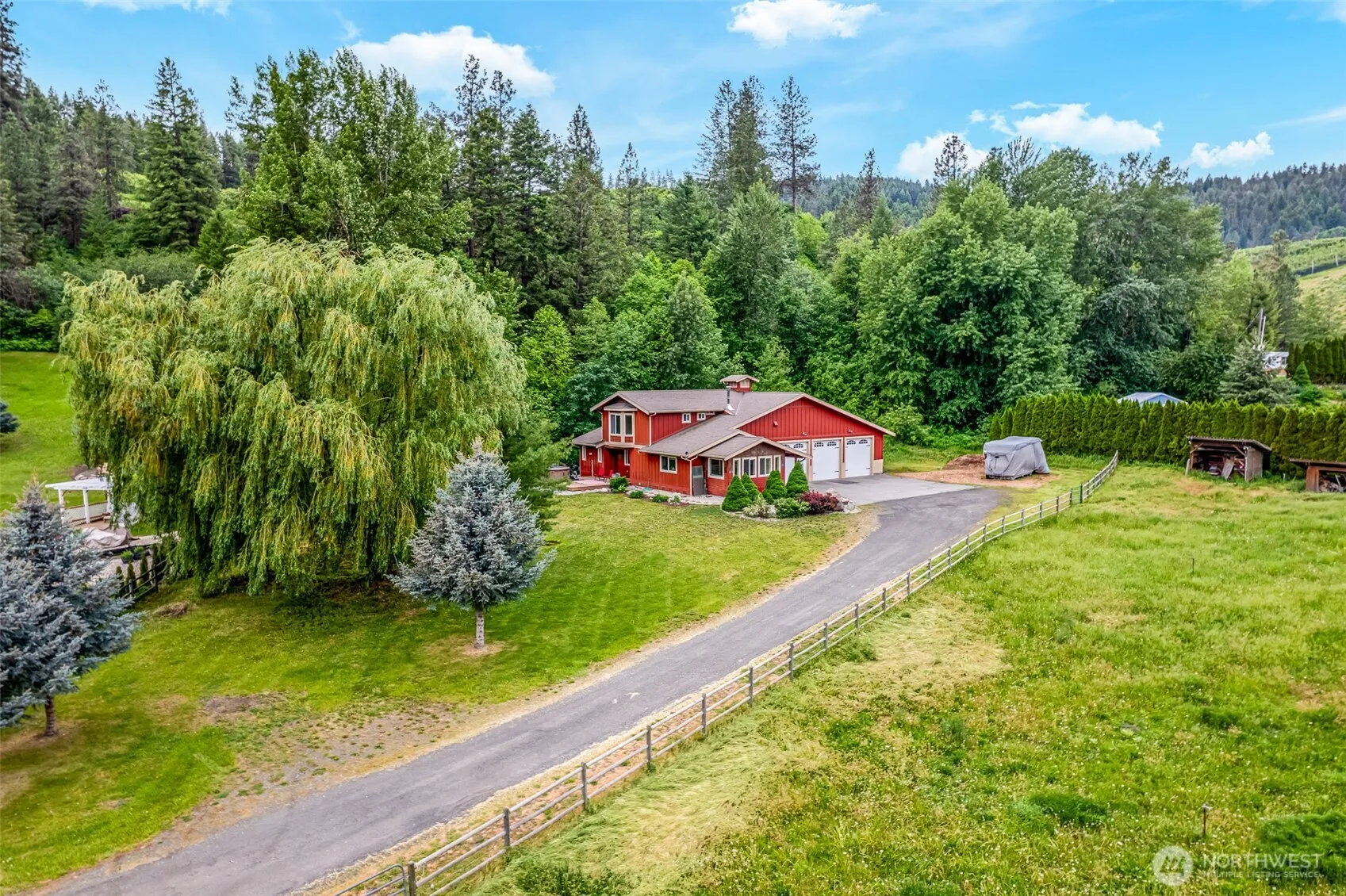 Property photo for 10785 Lone Pine Dr, Peshastin