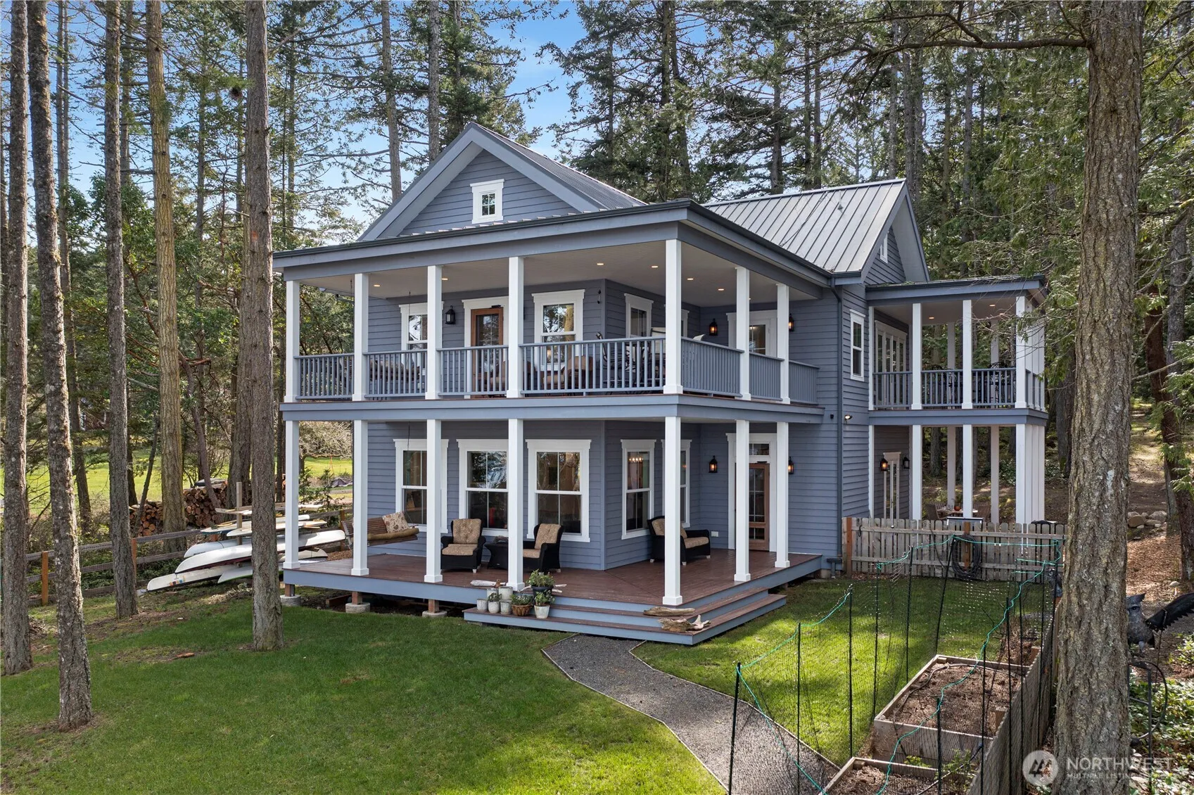 Property photo for 1 & 2 Driftwood Shores, Henry Island photo 2