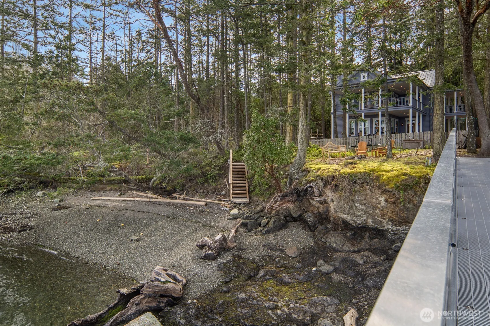 Property photo for 1 & 2 Driftwood Shores, Henry Island photo 3