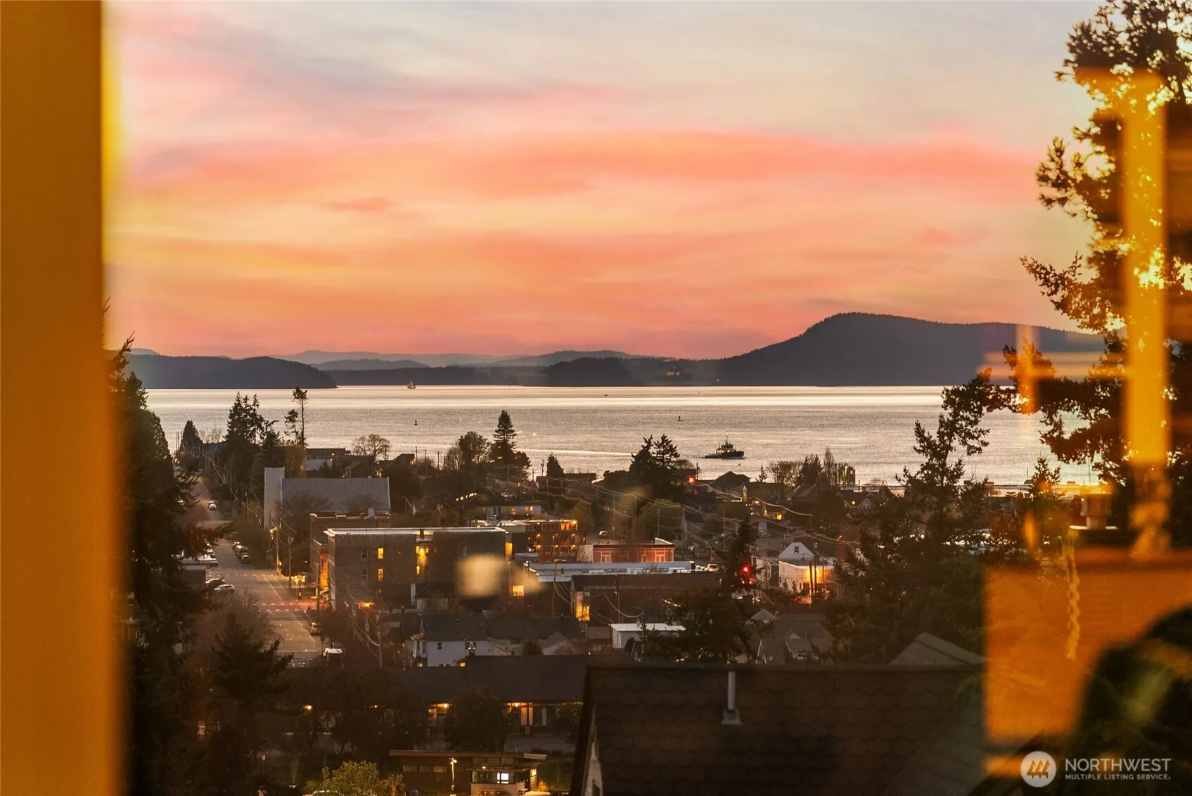 Property photo for 303 7th Street, Anacortes