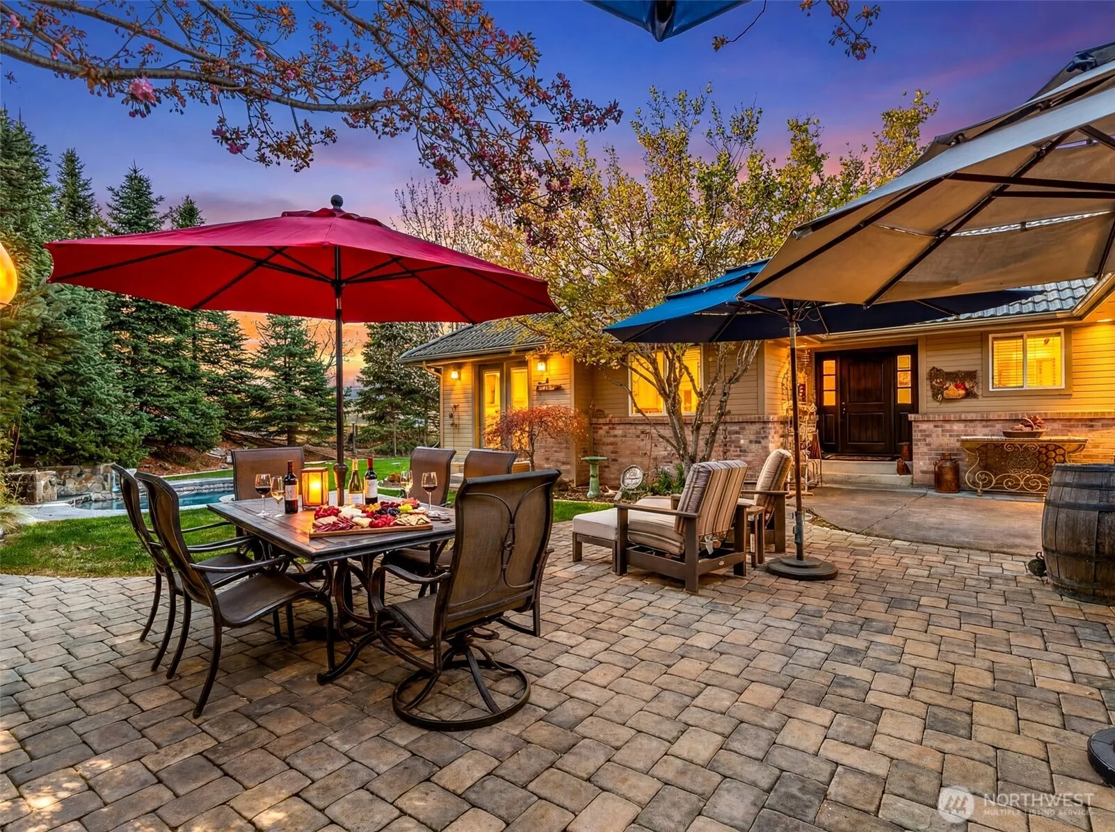 Property photo for 810 Briarwood Drive, East Wenatchee
